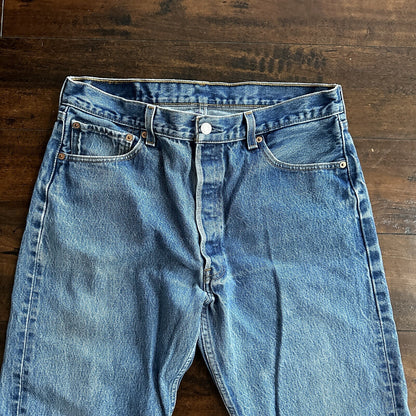 Levis 501 Vintage 90s Straight Leg XX Capri Jeans 36x34 Light Wash Act 32x25