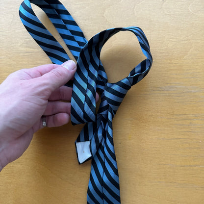 Vintage 1960s Tie Navy Light Blue Stripes 60s Rockabilly Wedding Casual