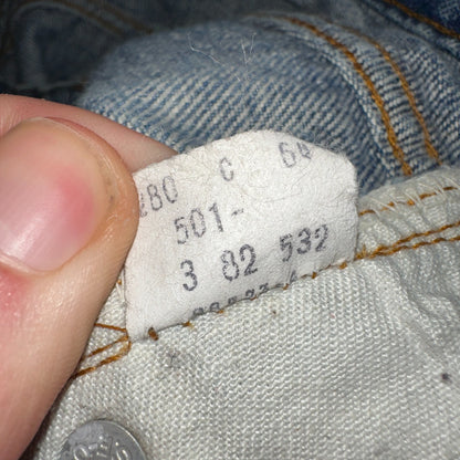 Levis 501 Vintage 80s USA XX Straight Leg Jeans Blue Light Wash Act 32x24 Capri