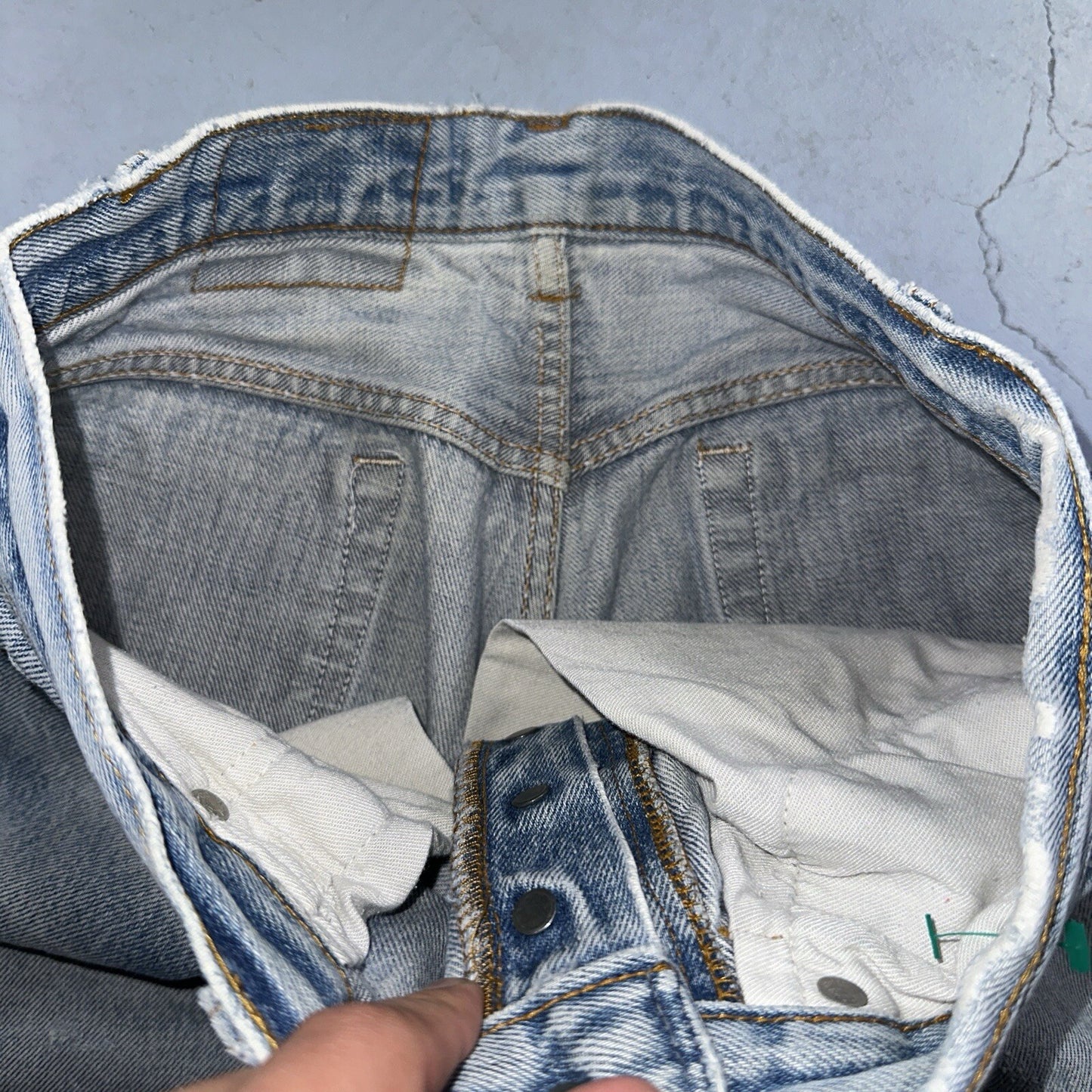 Levis 501 Vintage 80s USA XX Straight Leg Jeans 32x31 Thrashed Wash Act 30x26