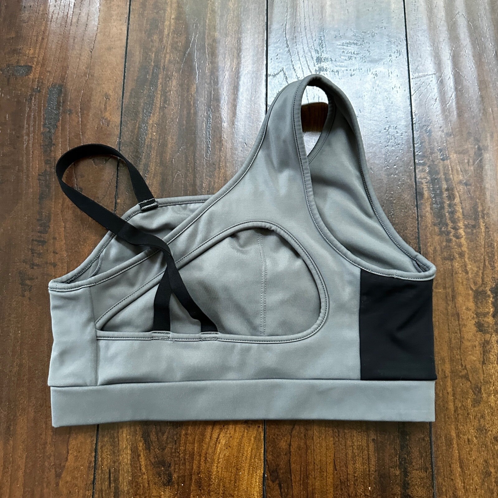 Gymshark Asymmetric Sports Bra Smokey Gray Black Light Support Size S No Pads