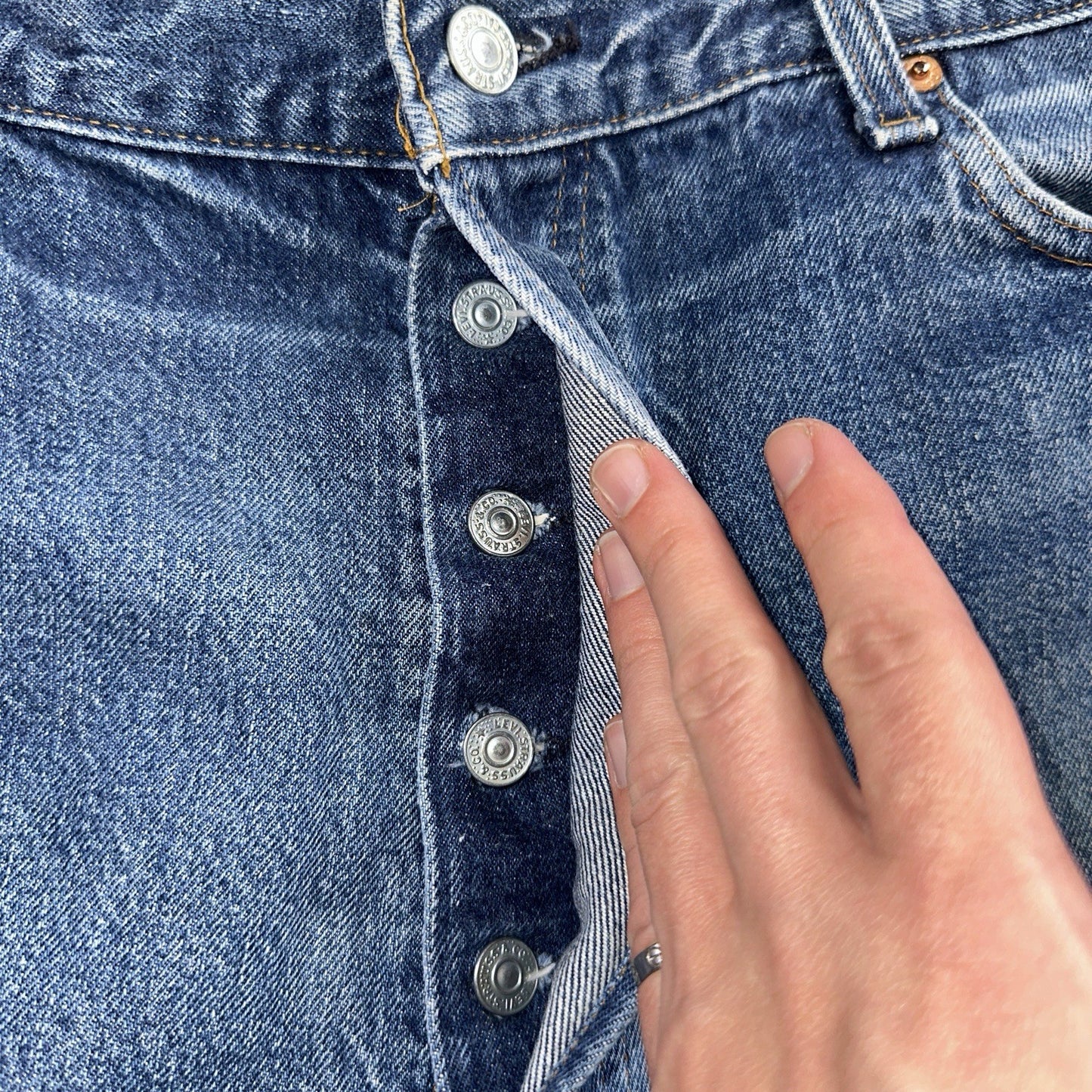 Levis 501 Vintage 80s Redline Selvedge USA XX Jeans Med Wash 40x36 Act 36x32