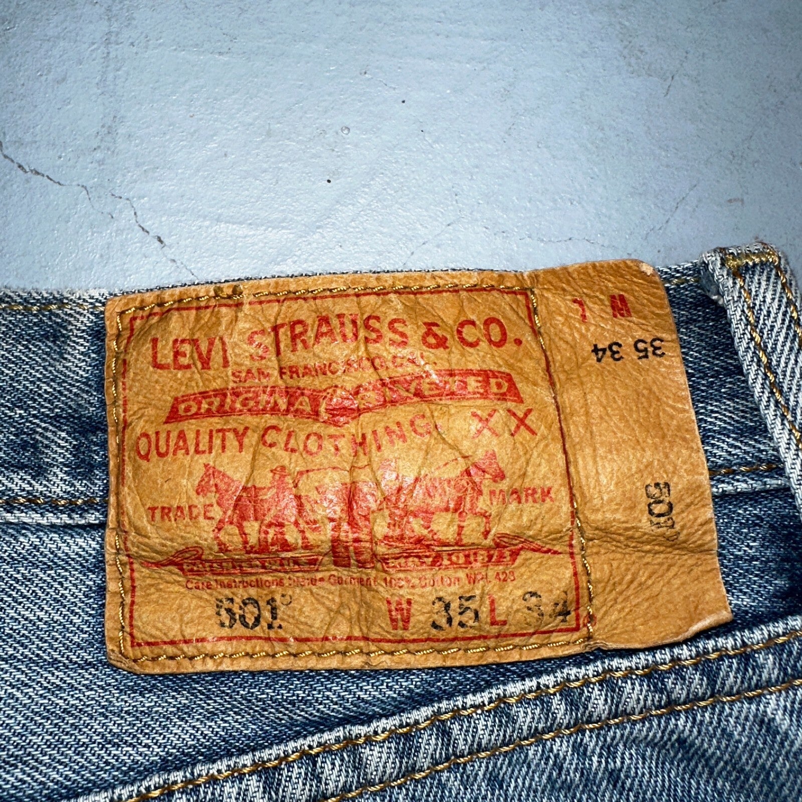 Levis 501 Vintage Y2K XX Straight Leg Jeans Blue Light Wash 35x34 Act 34x32