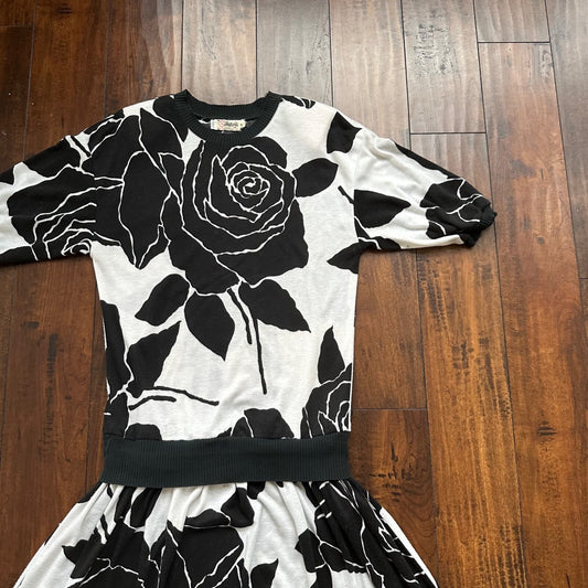 Vintage Hartsville women's Small Rose Pattern Long sleeve 80s S Fishtail Dress