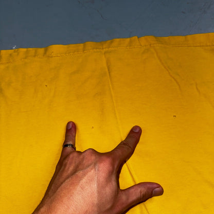 Tommy Hilfiger Jeans VTG T Shirt 90s Y2K Yellow Basic Big Logo Artist Music Band