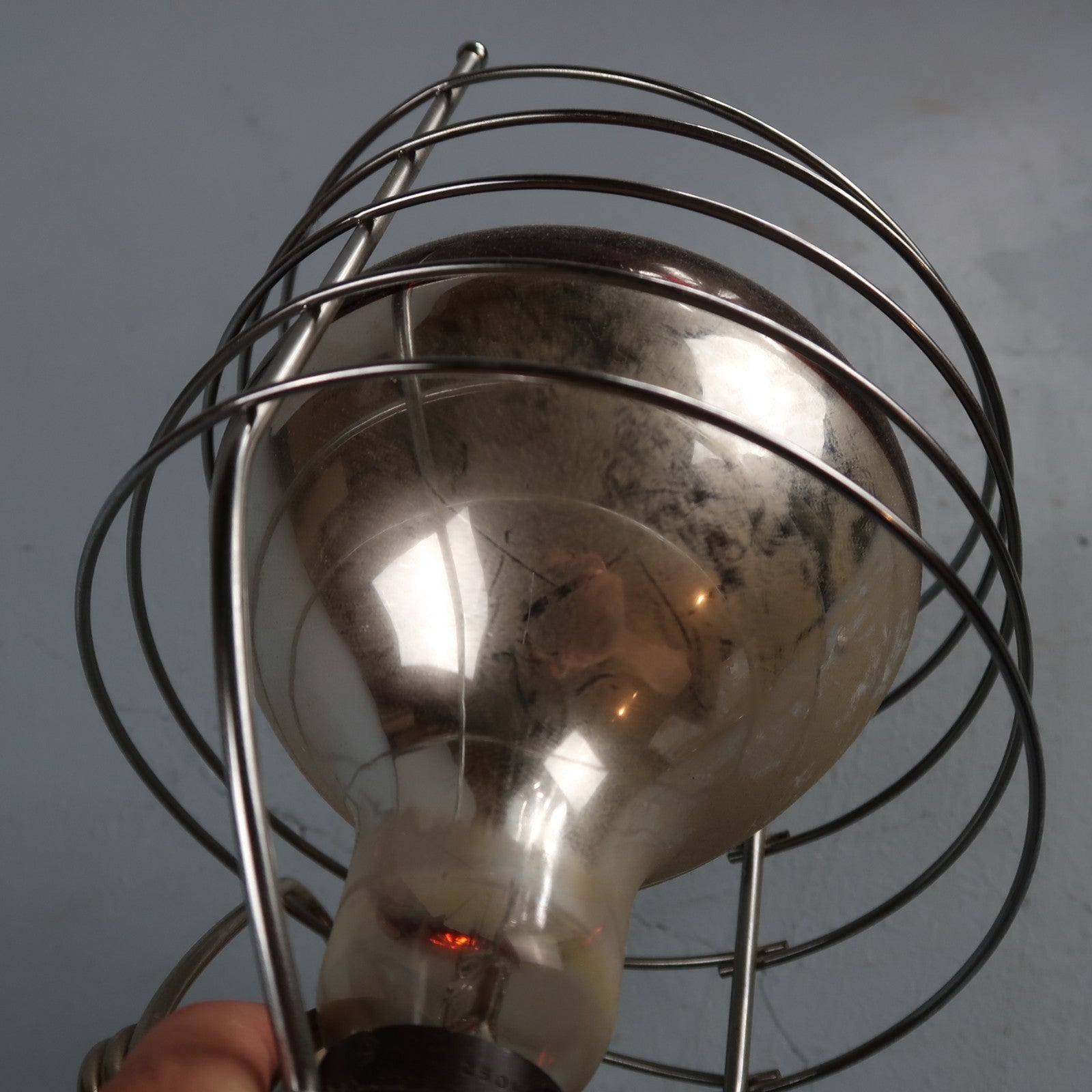 Vintage GE Infrared Reflector Heat Lamp And Adjustable Holder Tested Works