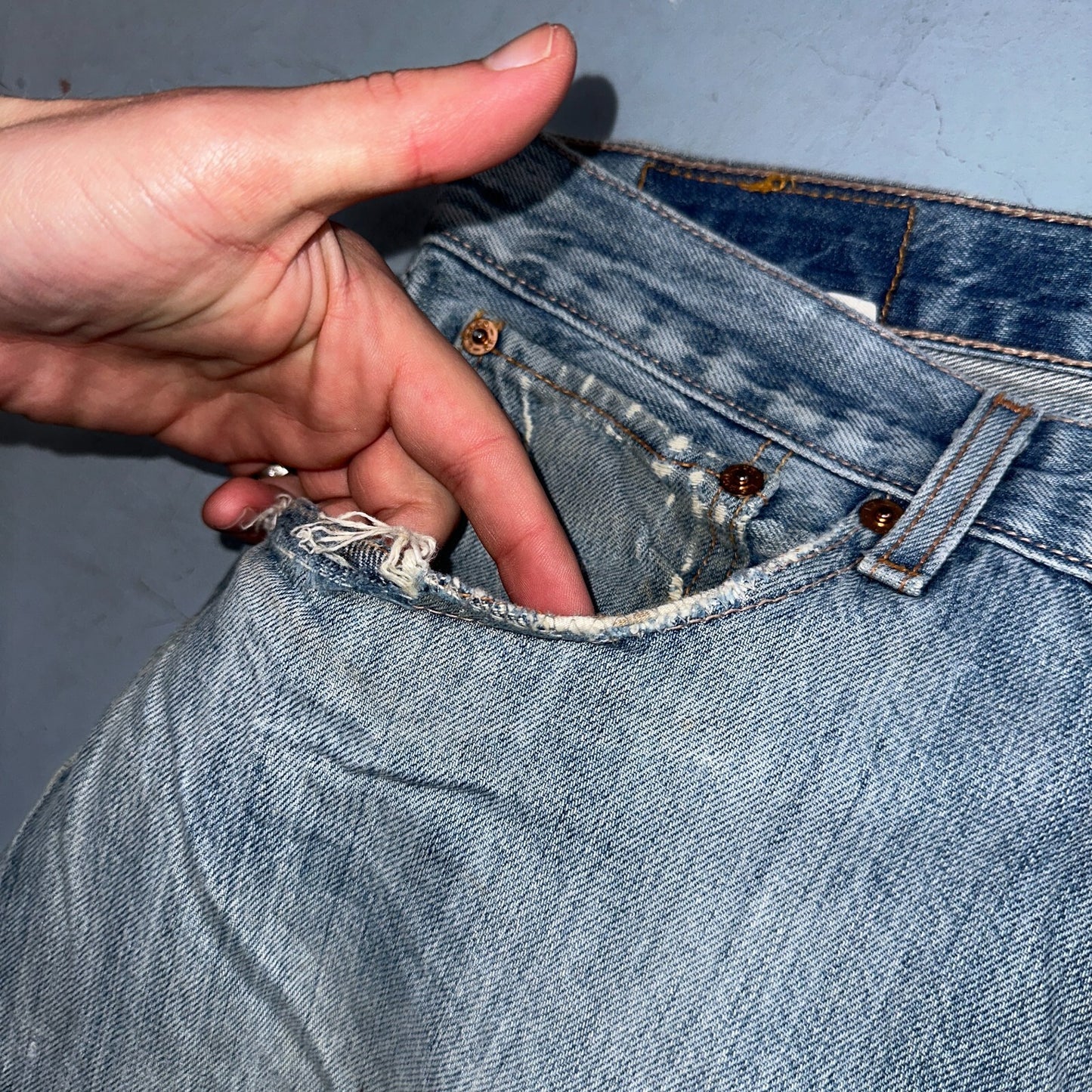 Levis 501 Vintage Y2K XX Straight Leg Jeans Blue Light Wash 38x34 Act 38x32