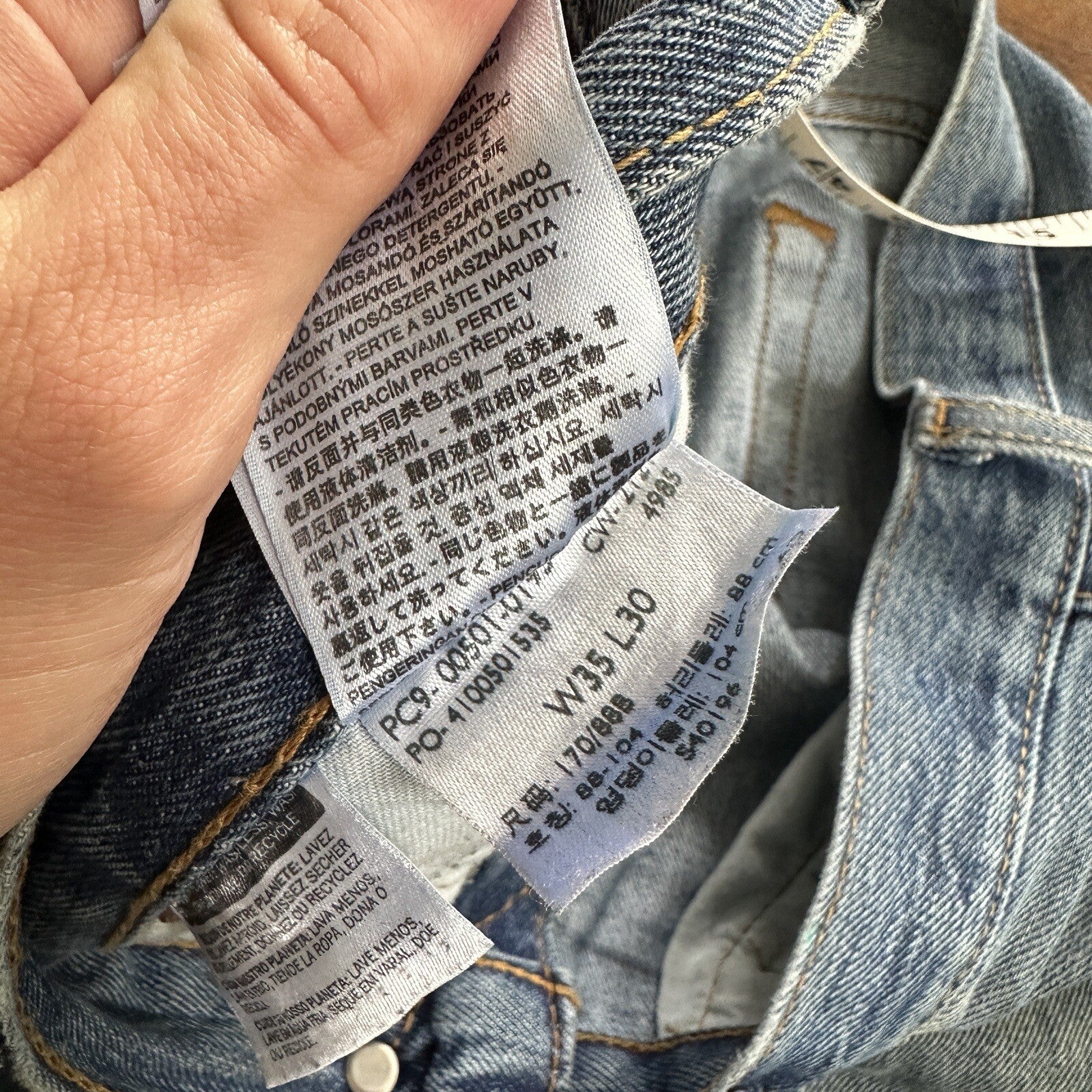 Levis 501 Vintage Y2K Straight Leg XX 2000s Jeans 35x30 Light Wash 36x28