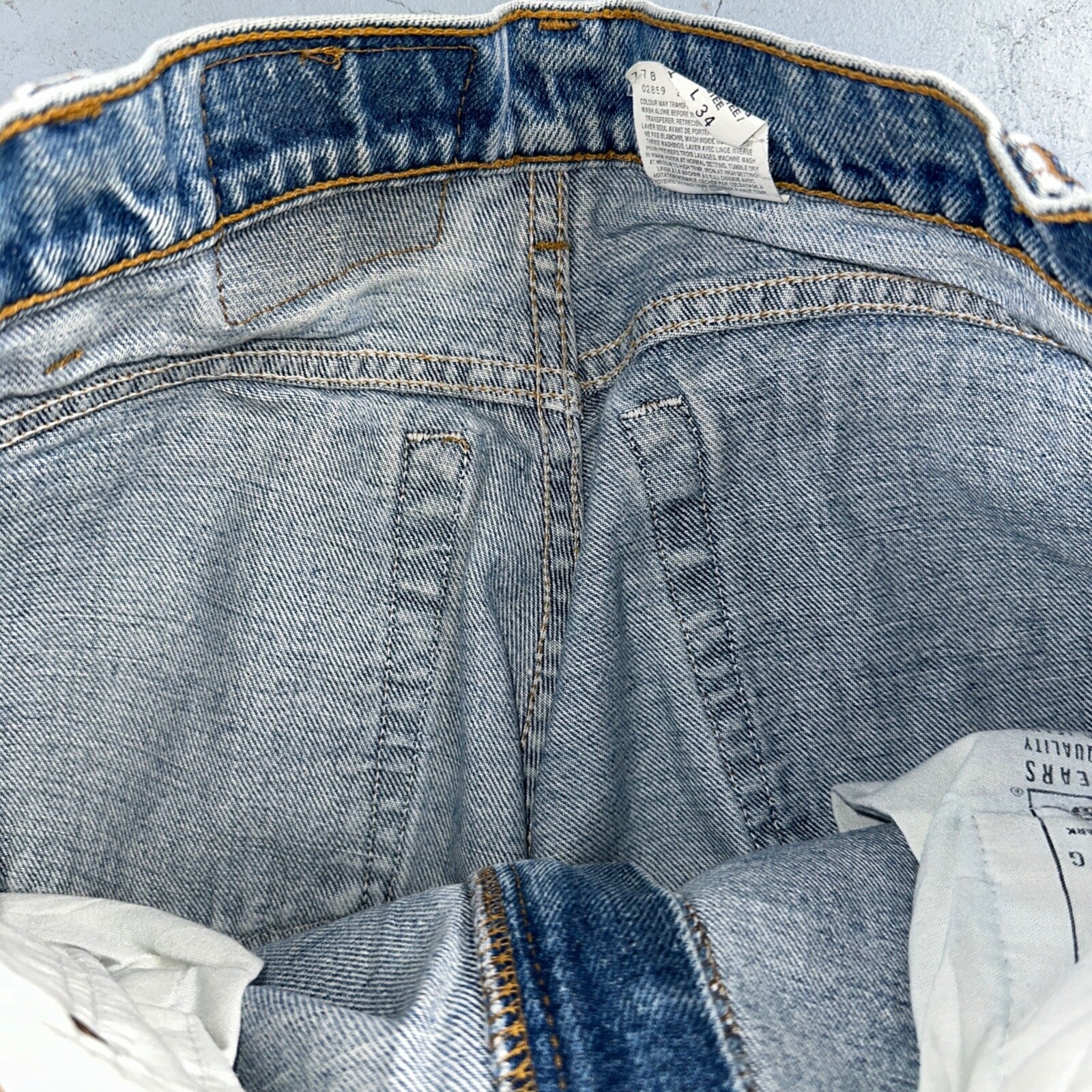 Levis 560 Vintage 90s Canada Red Tab Loose Fit Tapered Leg Blue Jeans 31x34