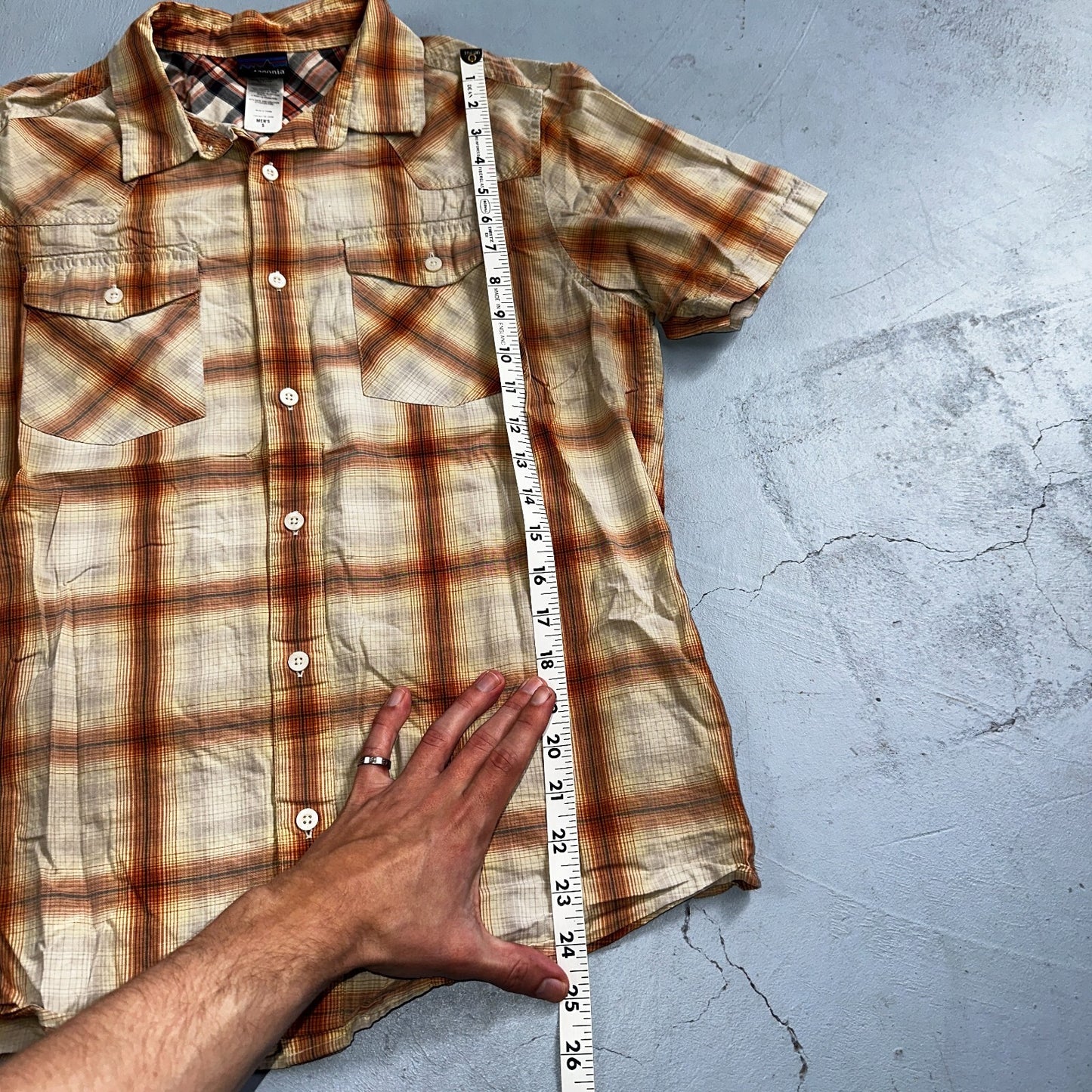 Patagonia Men's Button Down Short Sleeve Shirt S Organic Cotton Plaid Fall