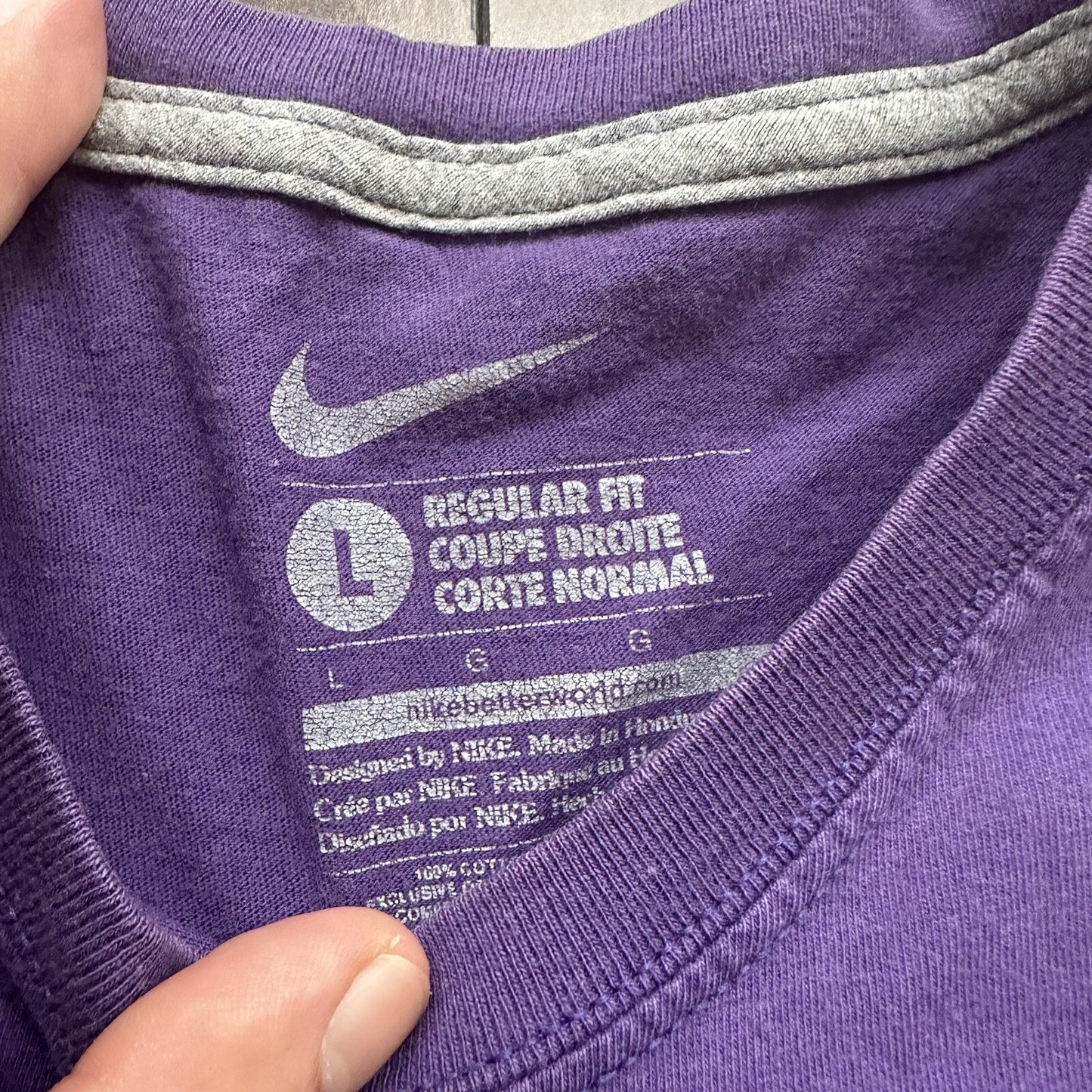 Nike Vintage Style T Shirt Center Swoosh Football Purple Sports Gym Tee