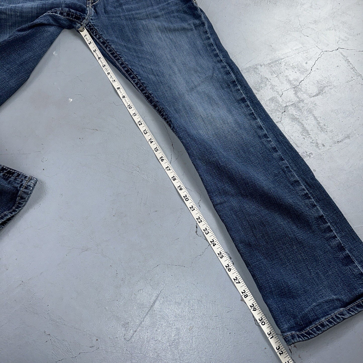 Ariat Jeans Mens 33x34 Blue M4 Boot Cut Relaxed Coltrane Jeans Denim Medium Wash