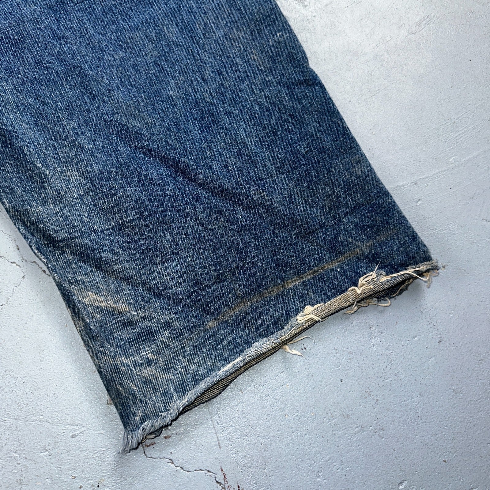 Levis 501 Vintage 80s Redline Selvedge USA XX Jeans Med Wash 48x30 Act 44x25