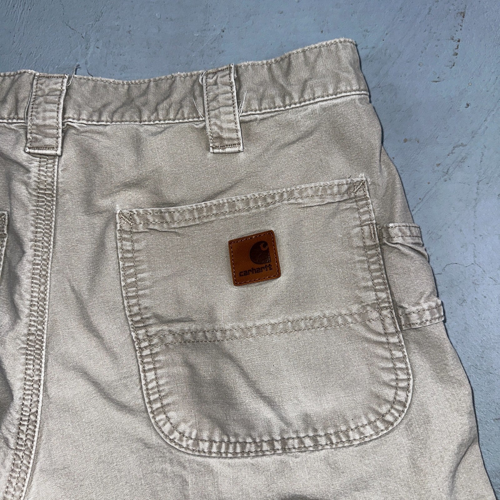 Carhartt B147 Shorts Mens 34 Tan Canvas Carpenter Cargo Work Worn Tan khaki