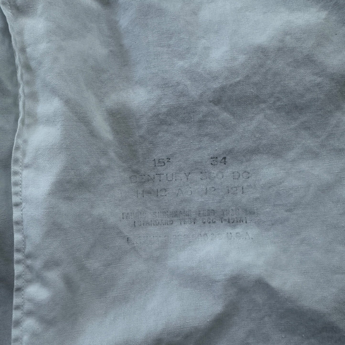 Vintage Van Heusen Century 300 Men's Button Up Dress Shirt Size 15 1960s 60s