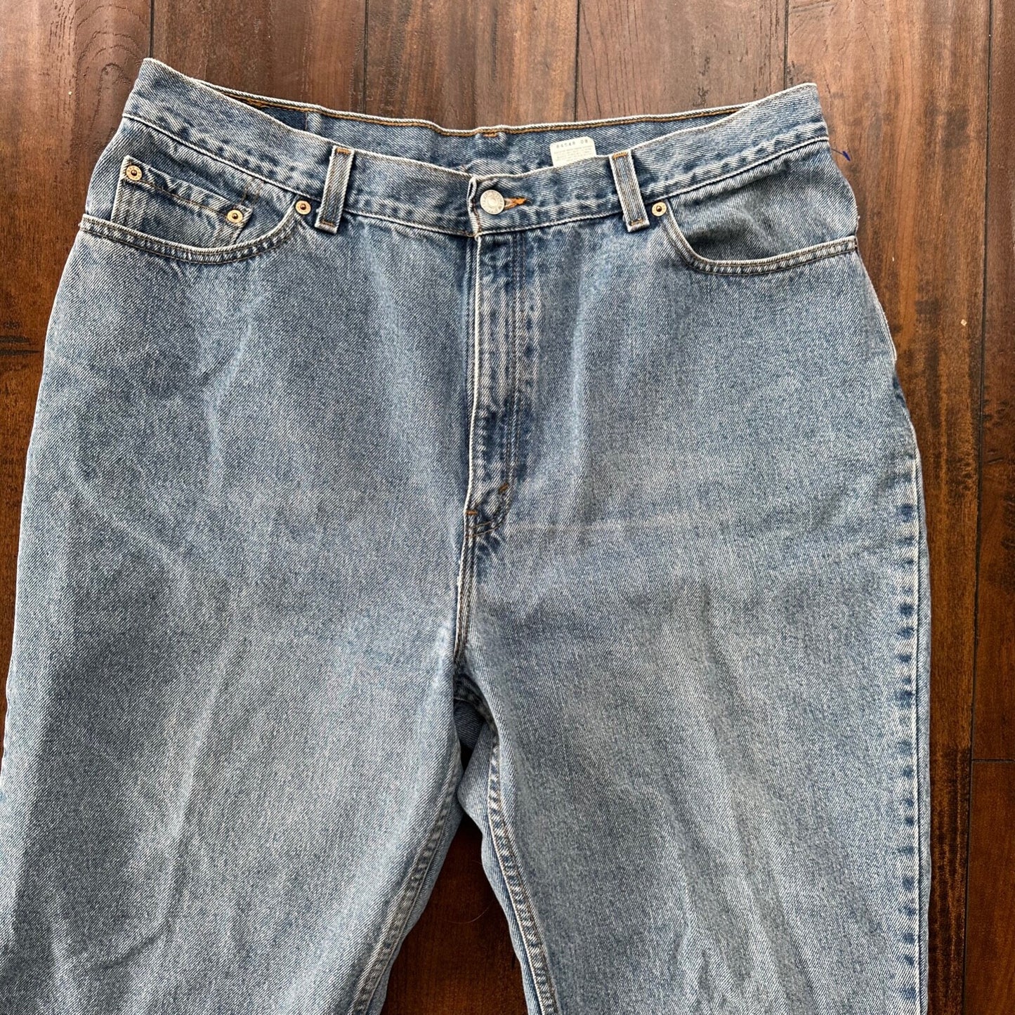 Levis 550 Jeans VTG Womens High Rise Light Wash Relaxed Tapered 90s USA 35x28