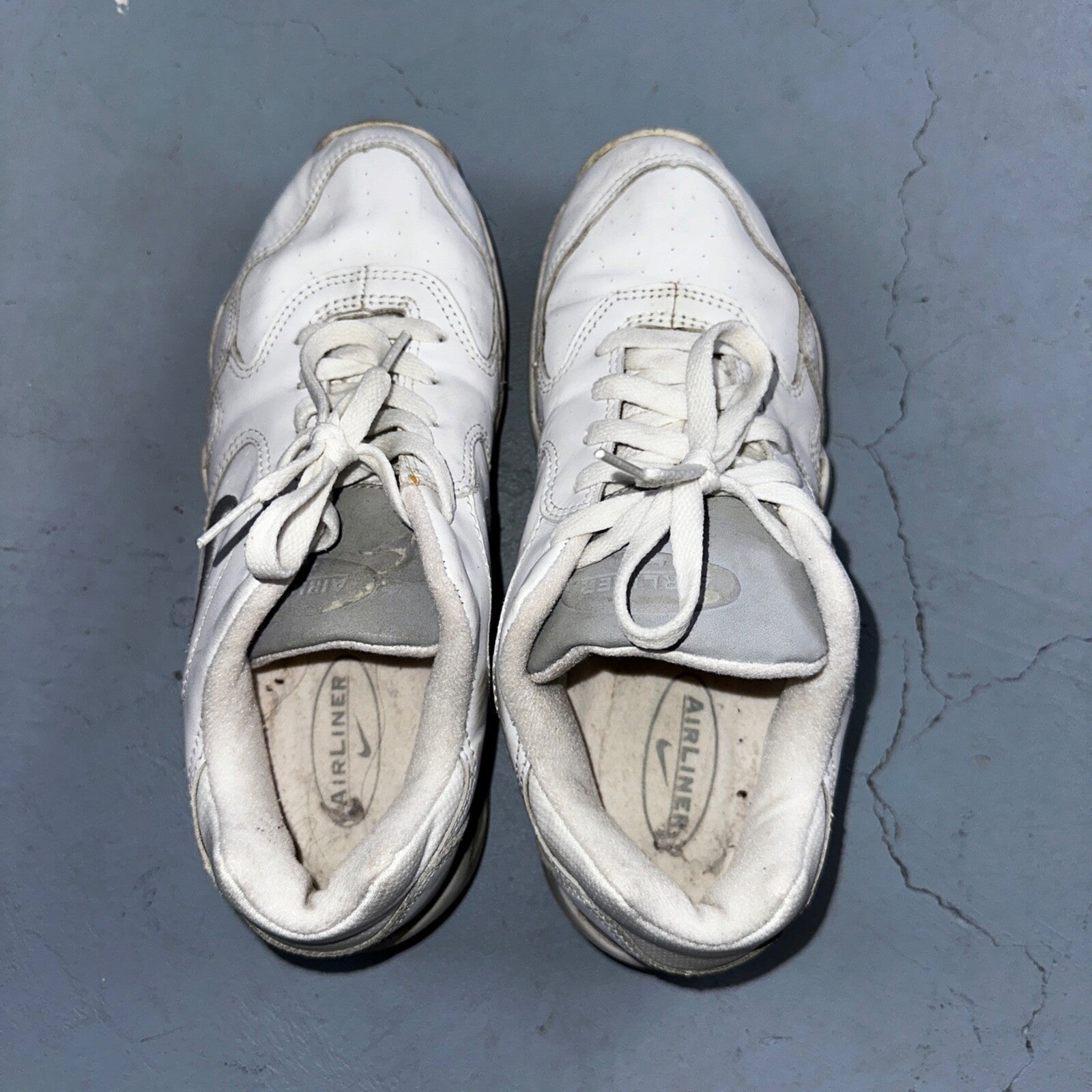 Vintage Nike Walker Airliner White Grey Y2K Dad Shoes Women’s SZ 8.5 174119-101