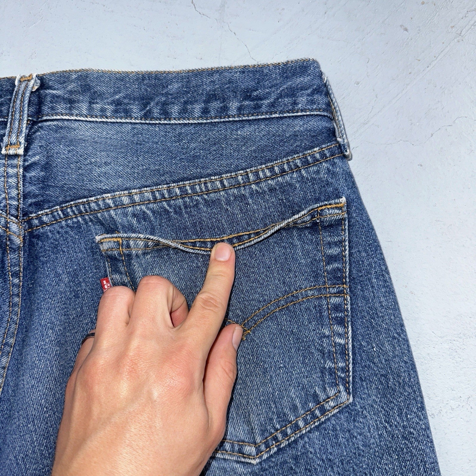 Levis 501 Vintage 80s USA XX Straight Leg Jeans Blue Light Wash 36x40 Act 32x29