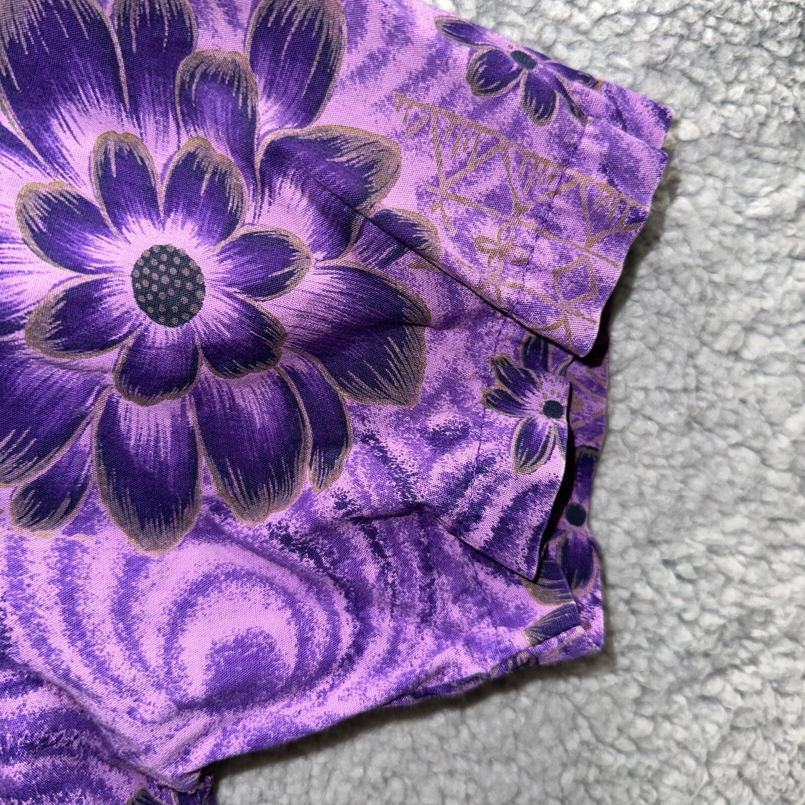 Vintage 50s Hawaiian Aloha Print Shirt Rockabilly Honolulu 60s Button USA Purple