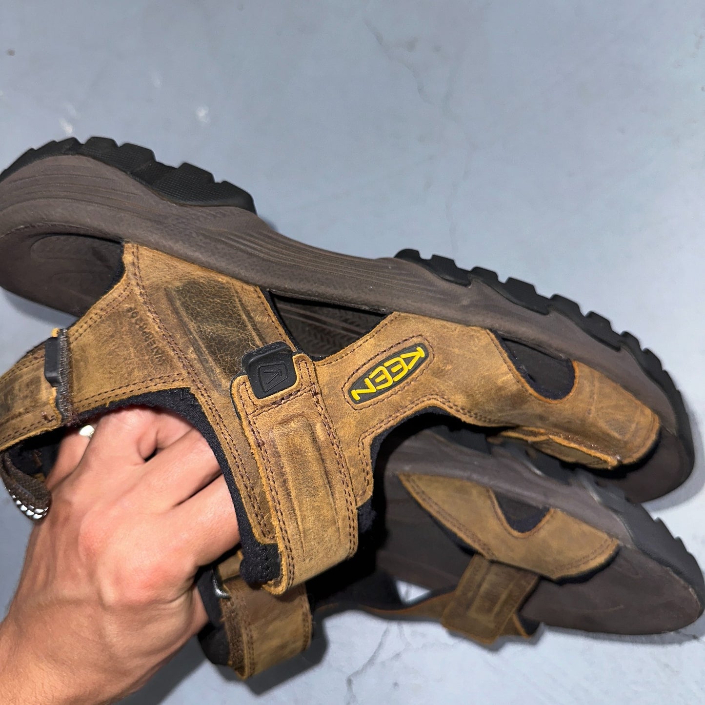 Keen US Mens Size 13 M Targhee III Open Toe Adjustable Waterproof Sandal Brown