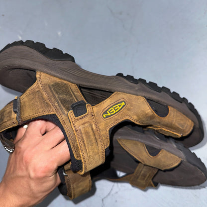 Keen US Mens Size 13 M Targhee III Open Toe Adjustable Waterproof Sandal Brown