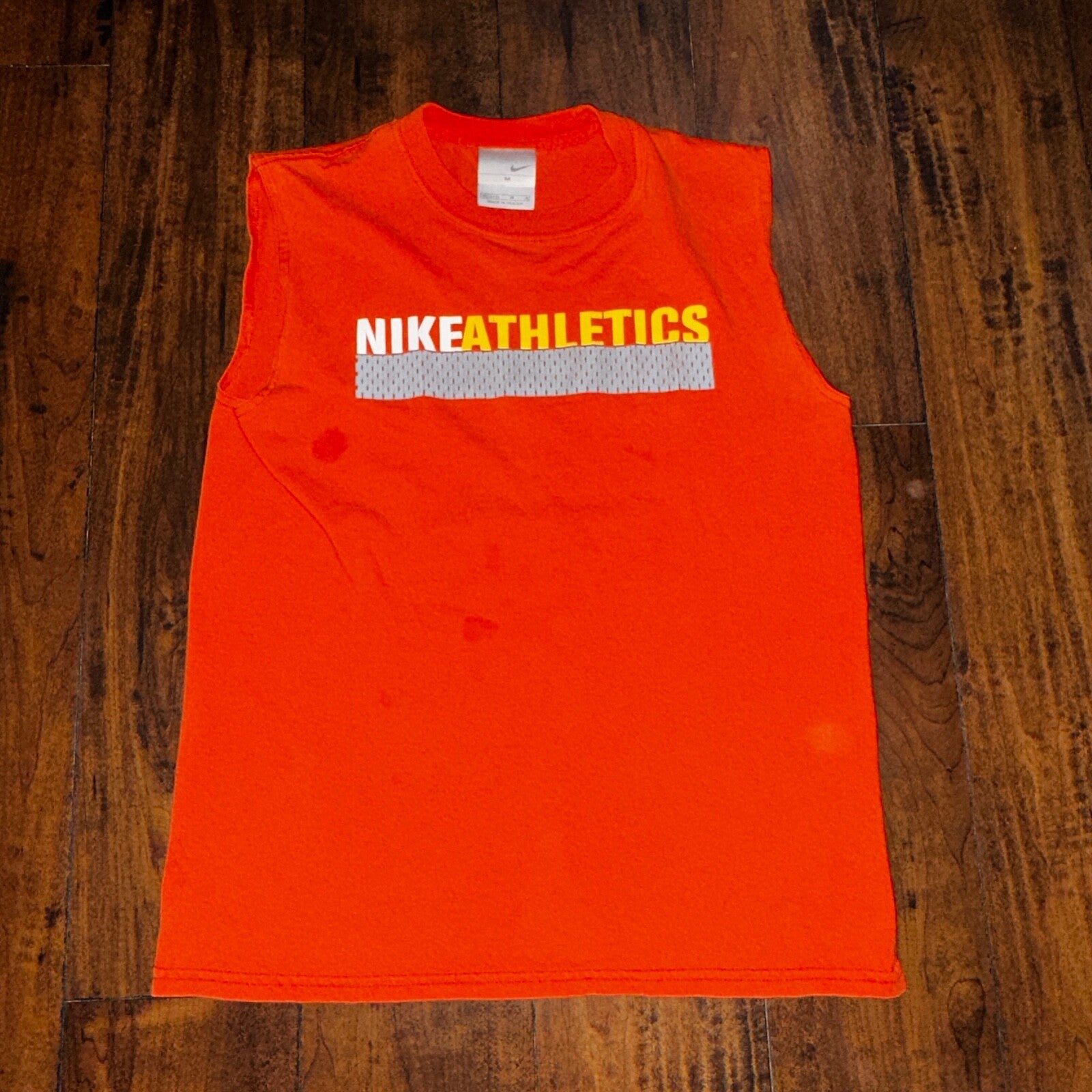 Nike Athletics Boys Size Medium Vintage T Shirt Y2K Silver Tank Top Gym Run
