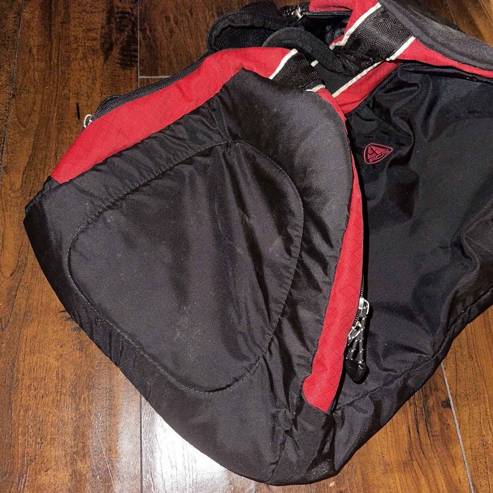 Nike ACG Duffle Bag Gym Travel Rare VTG 1990s Hike Basketball JORDAN 90s Bred