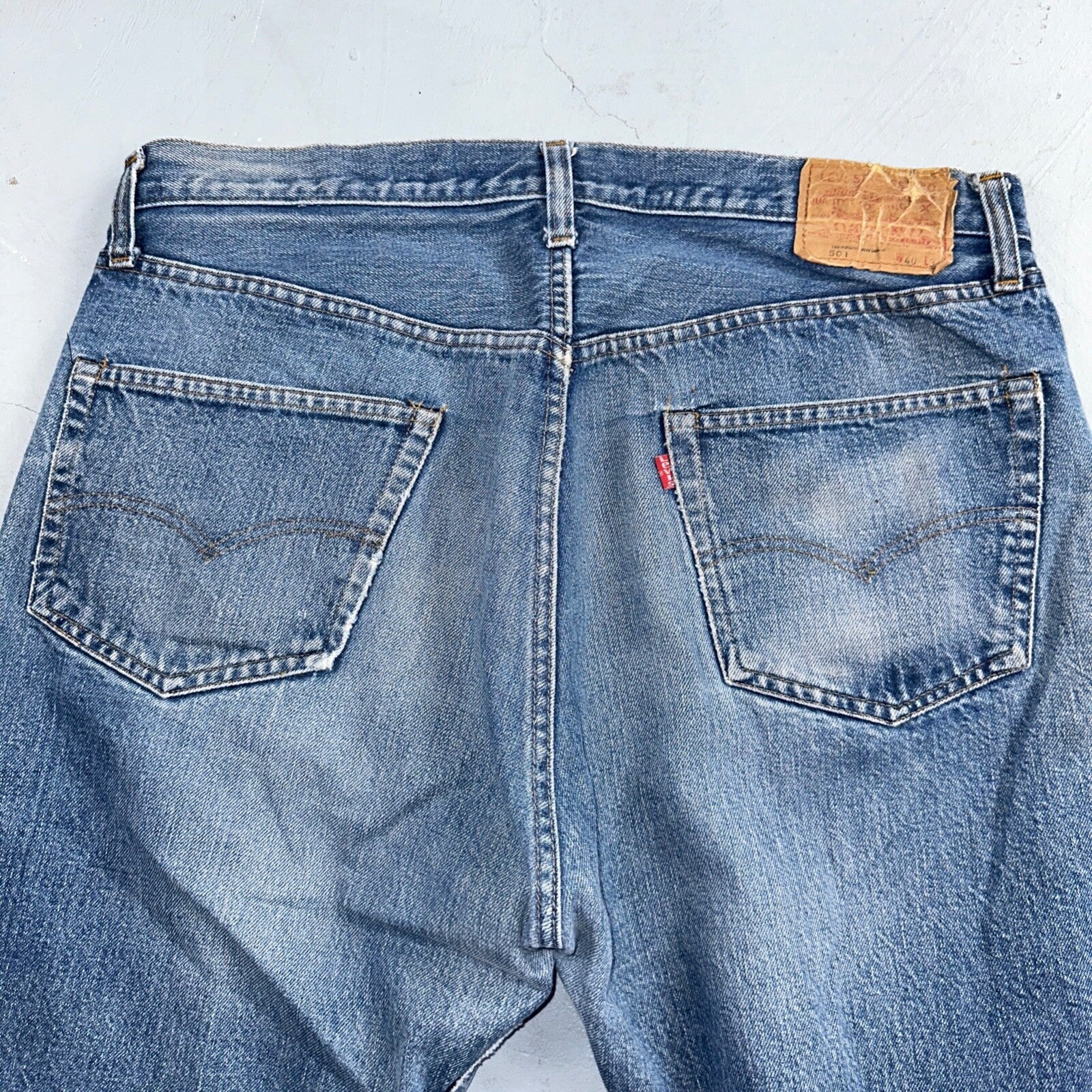 Levis 501 Vintage 80s Redline Selvedge USA XX Jeans Light Wash 40x34 Act 36x28