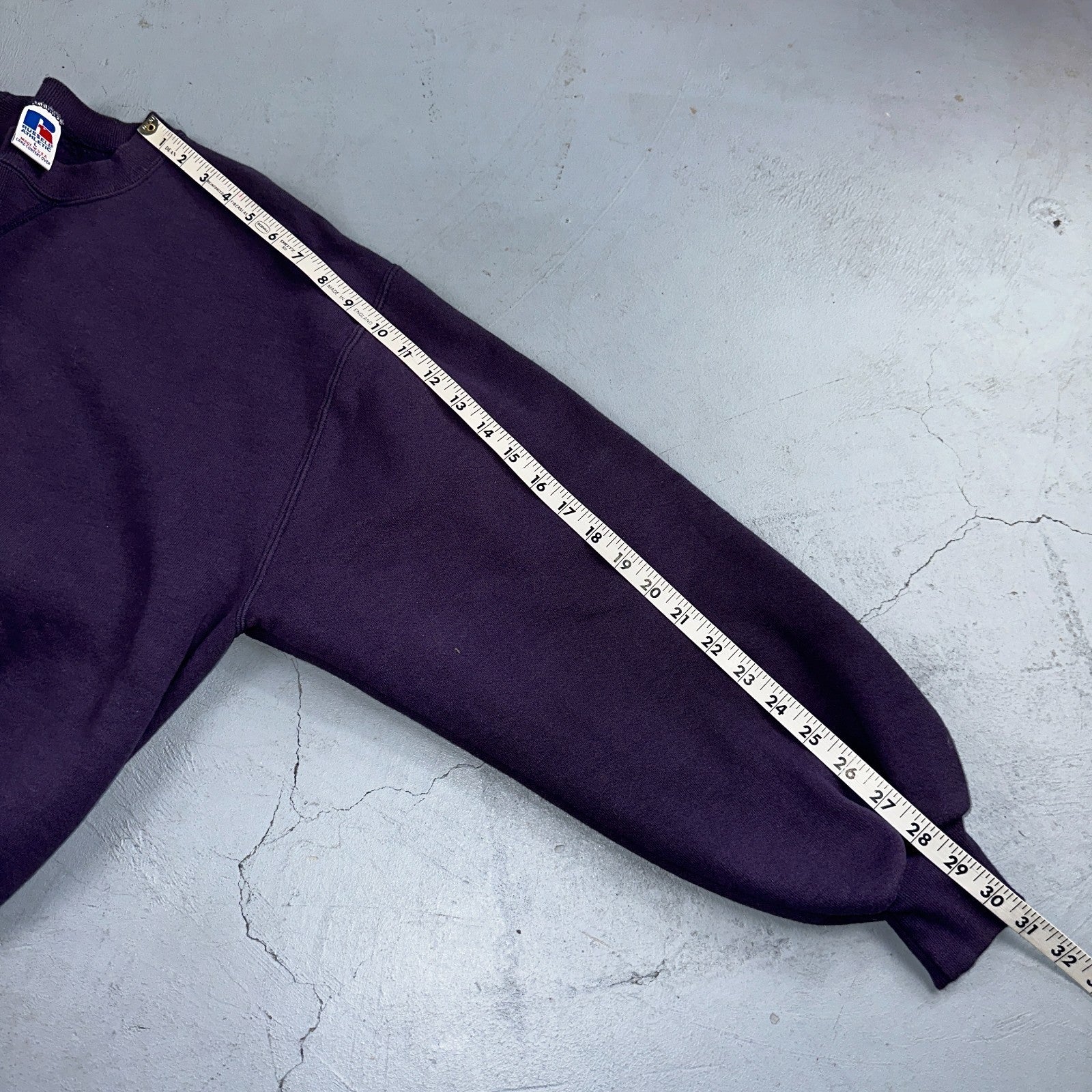 Russell Athletic L USA Sweatshirt 90s VTG Crewneck Purple Basic Blank Essential