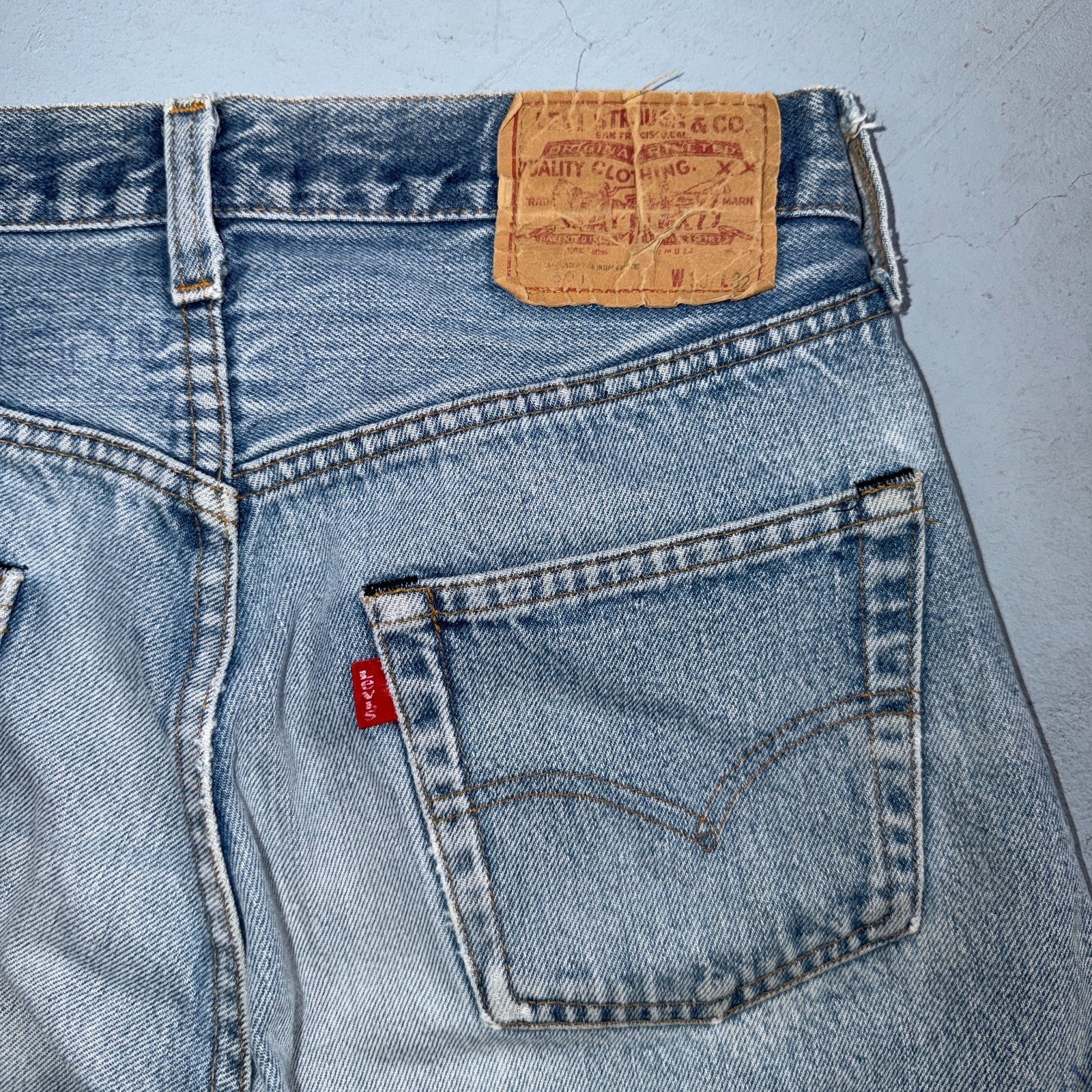 Levis 501 Vintage 80s Redline Selvedge USA XX Jeans Light Wash 30x32 Act 29x28