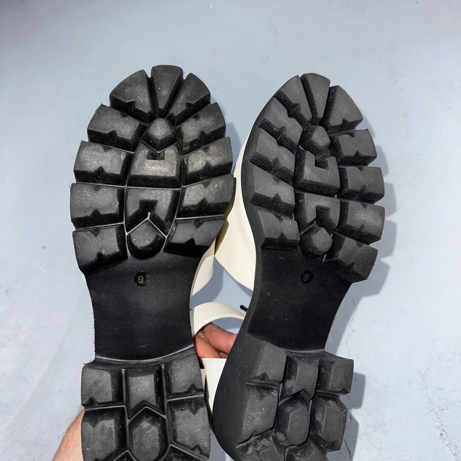 BC Born in California Size 9 Off White Vegan Leather Chunky Lug Sole Sandals