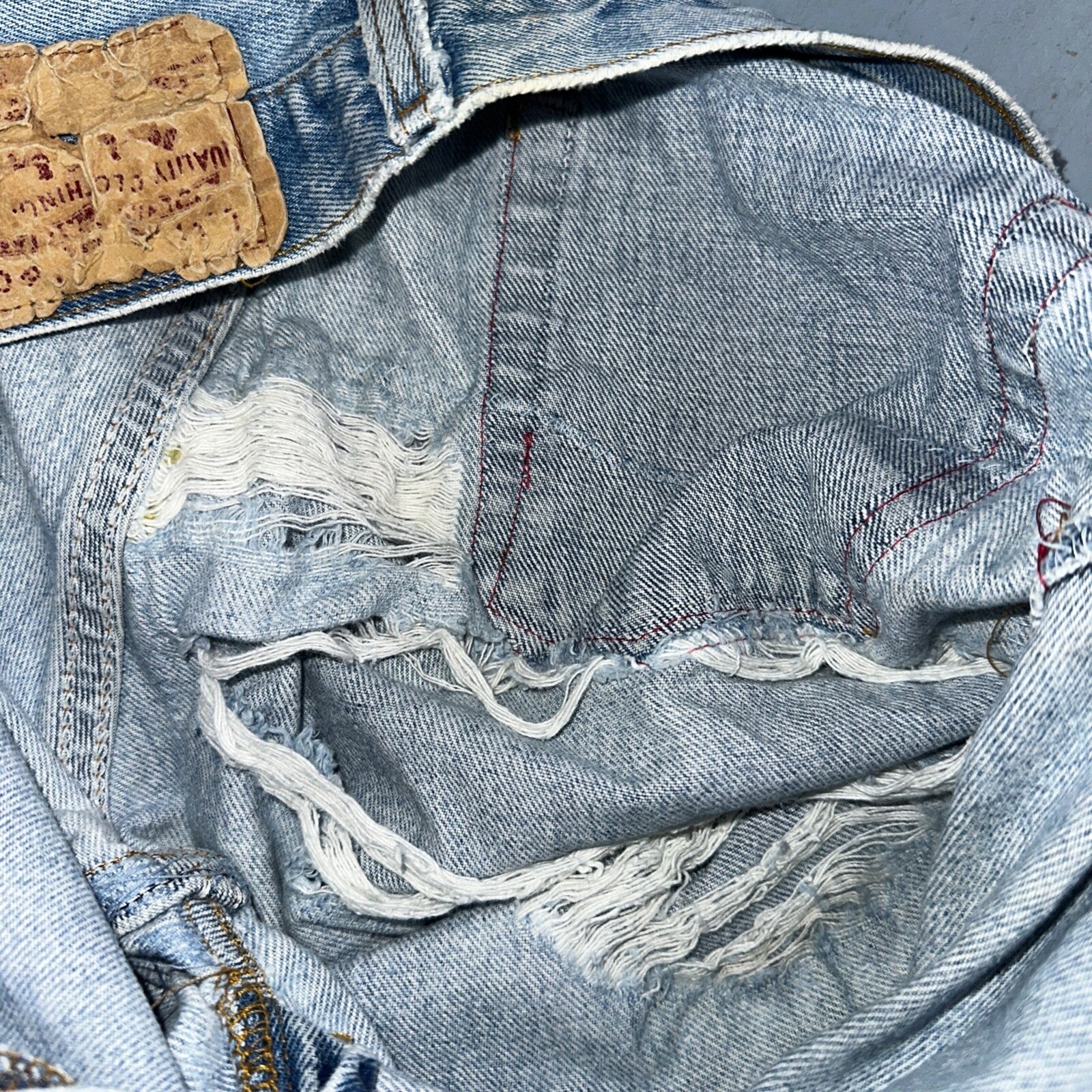 Levis 501 Vintage 80s USA XX Straight Leg Jeans Blue Light Wash Thrash Act 27x28