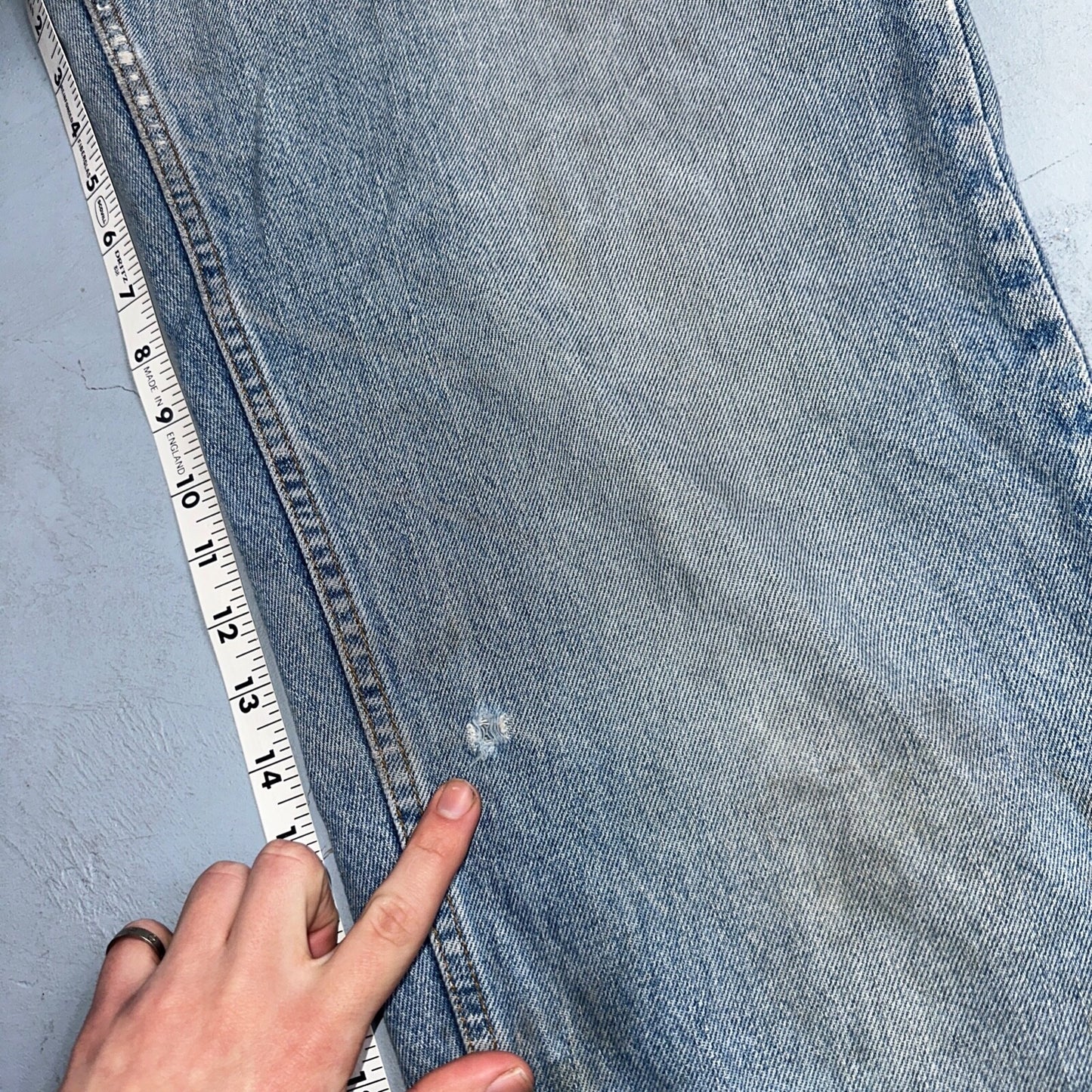 Levis 560 Vintage 90s Canada Red Tab Loose Fit Tapered Leg Blue Jeans 31x34