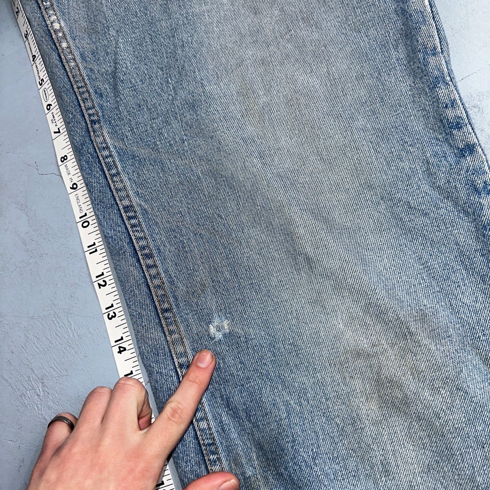 Levis 560 Vintage 90s Canada Red Tab Loose Fit Tapered Leg Blue Jeans 31x34