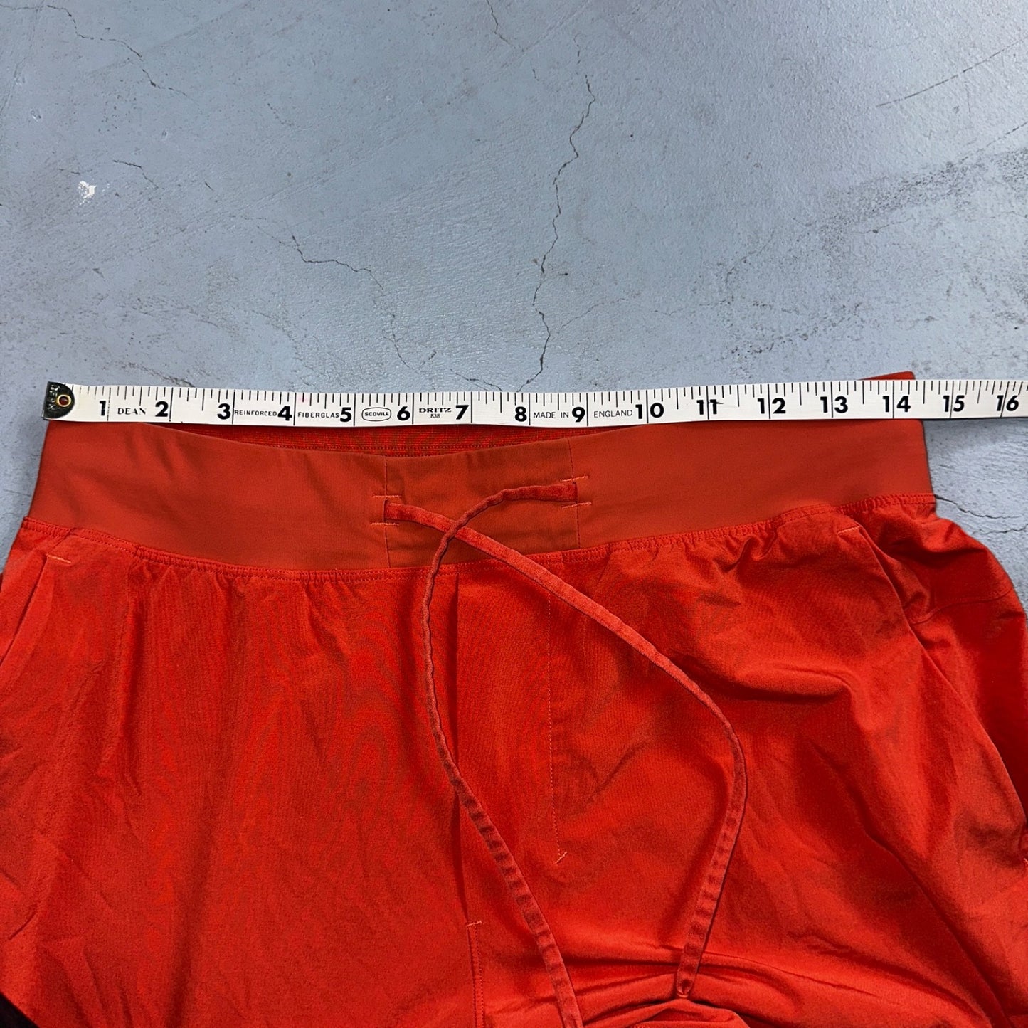 Mens Lululemon License to Train Linerless Short Autumn Red Orange Cut Tag M ?