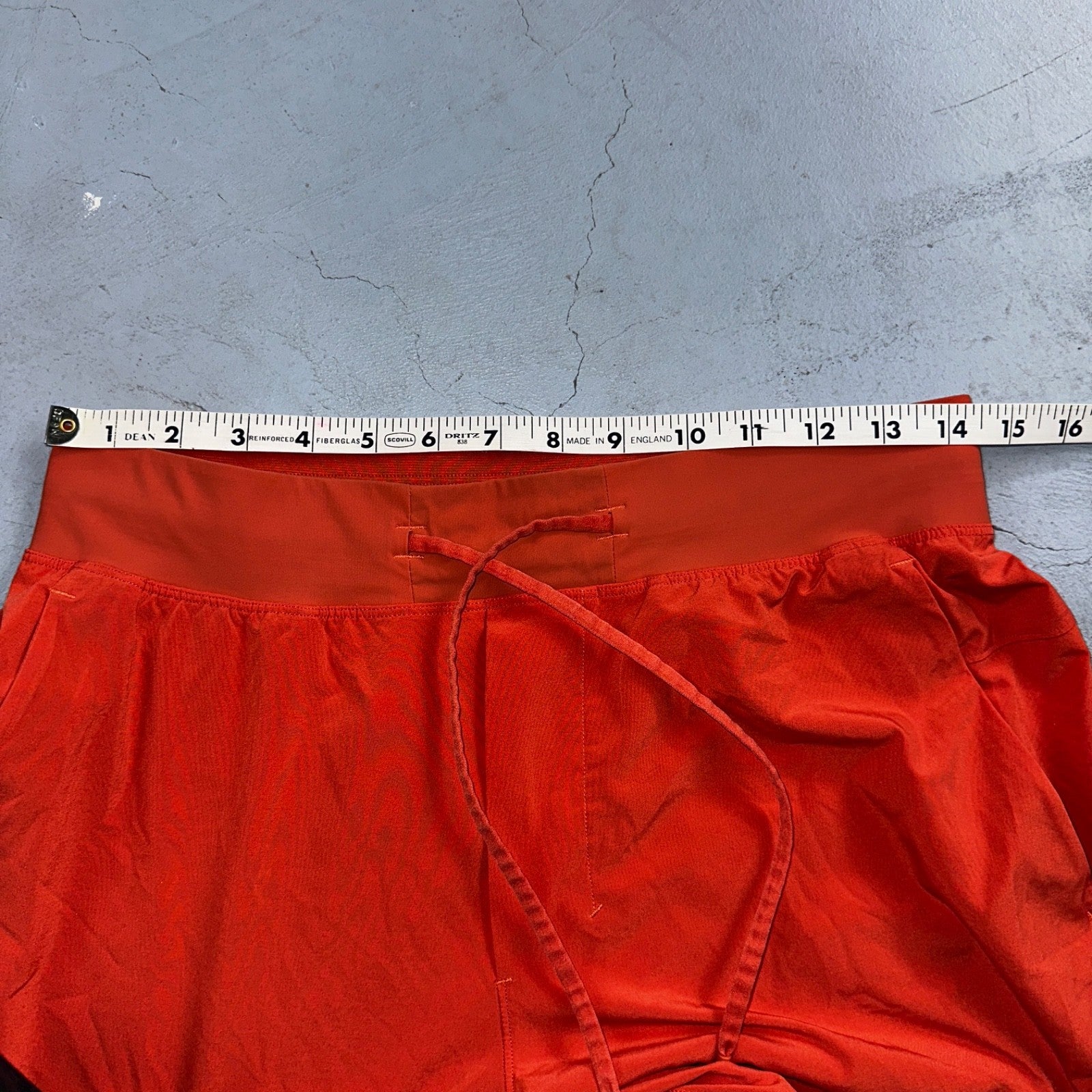 Mens Lululemon License to Train Linerless Short Autumn Red Orange Cut Tag M ?