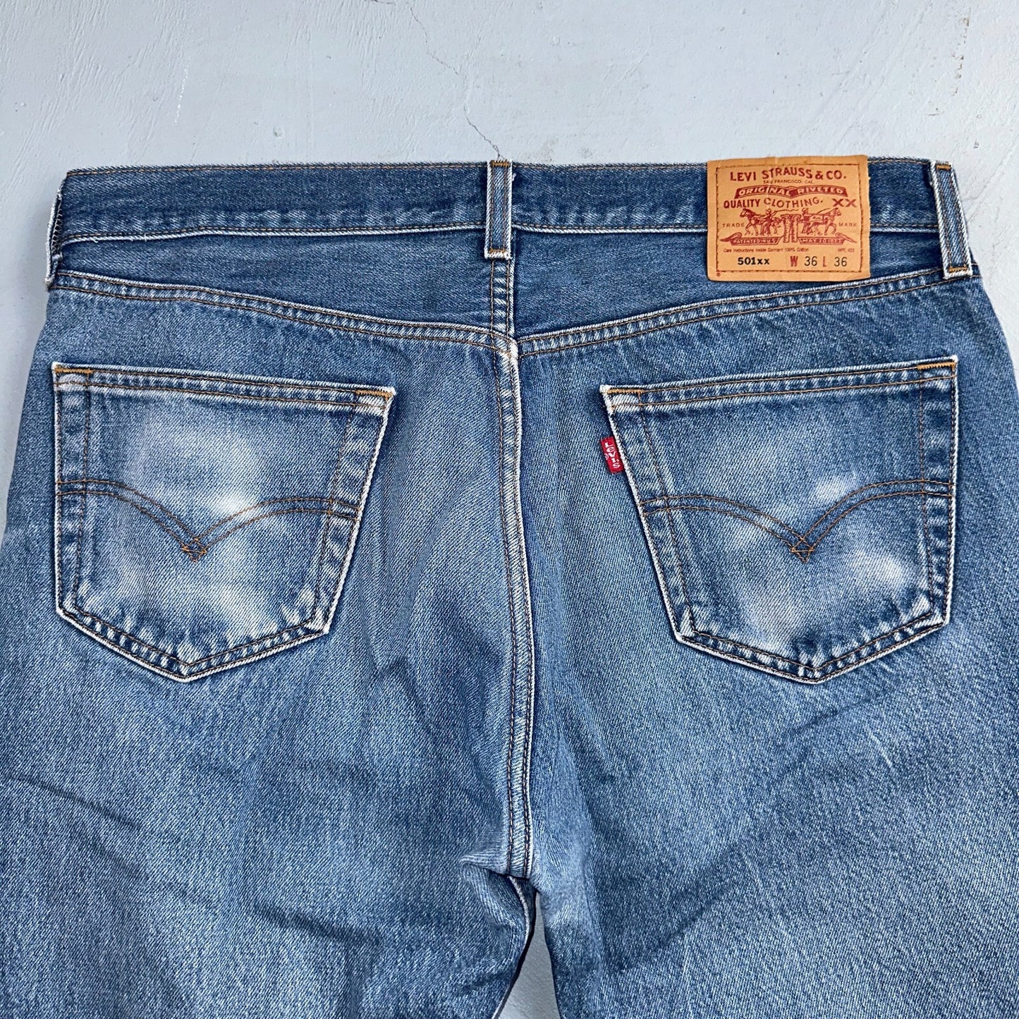 Levis 501 Vintage Y2K Mexico Straight Leg Jeans 36x36 90s Med Wash Act 36x32