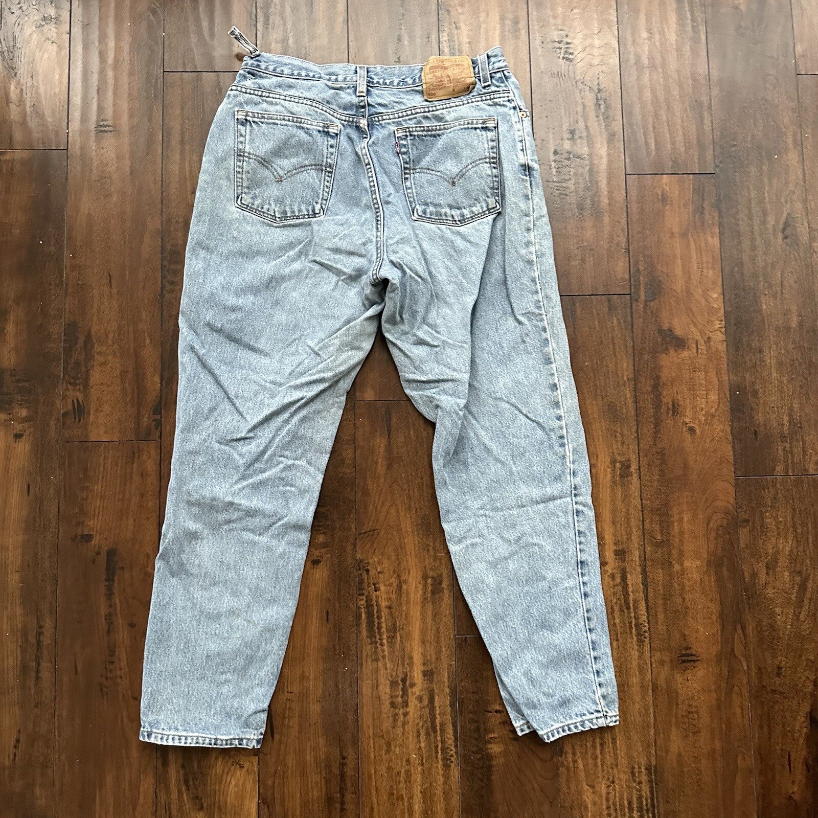 Levis 550 Jeans VTG Womens High Rise Light Wash Relaxed 90s USA 31x29