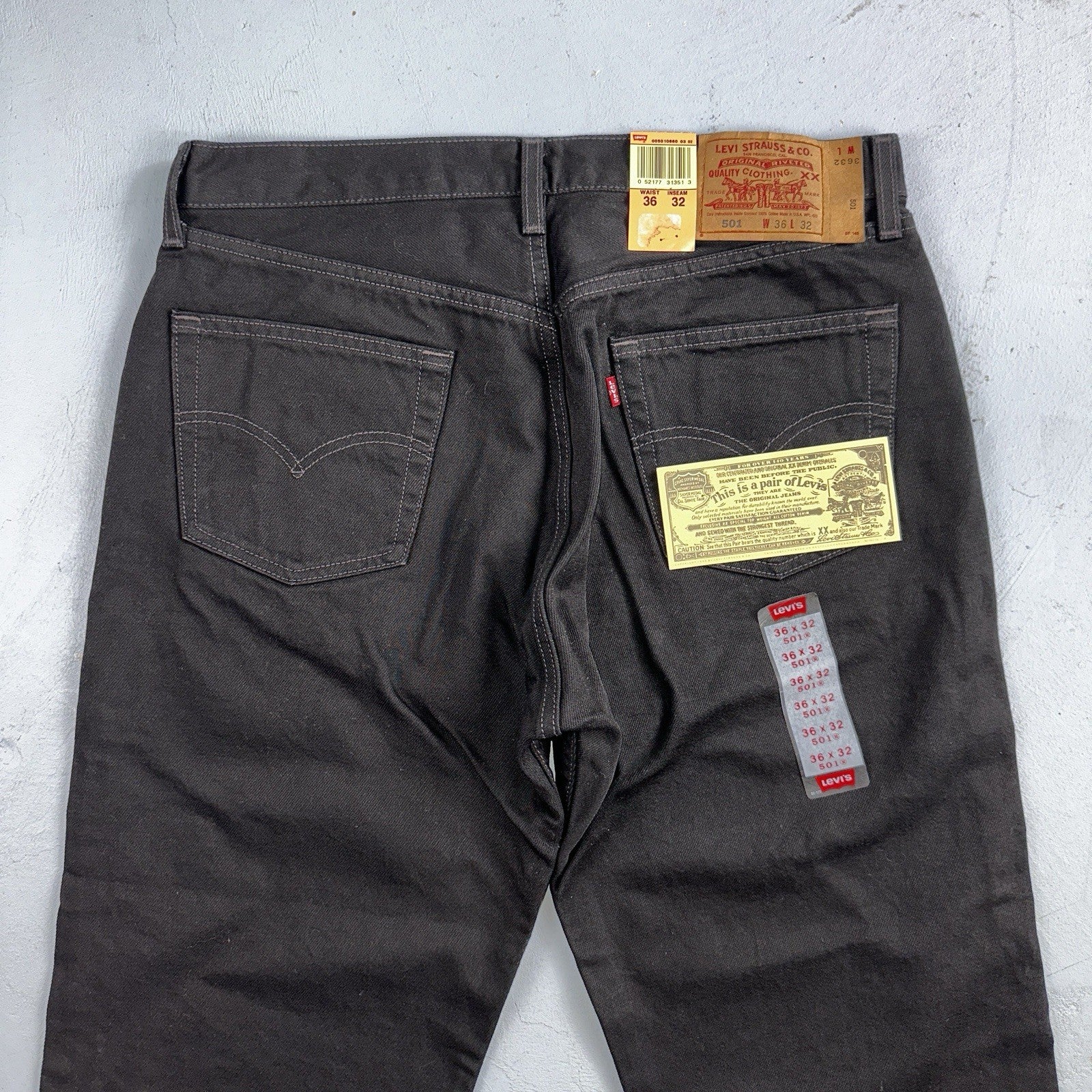 Levis 501 Deadstock Vintage 90s USA XX Straight Leg Jeans Black Dark Wash 36x32