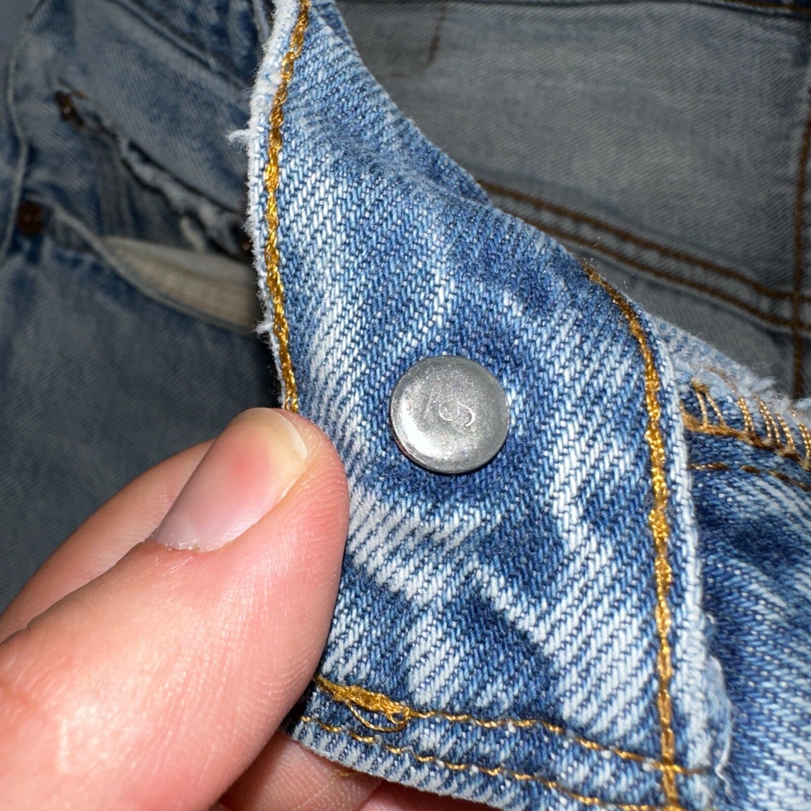 Levis 501 Vintage 80s Redline Selvedge USA XX Jeans Thrashed 36x30 Act 33x26