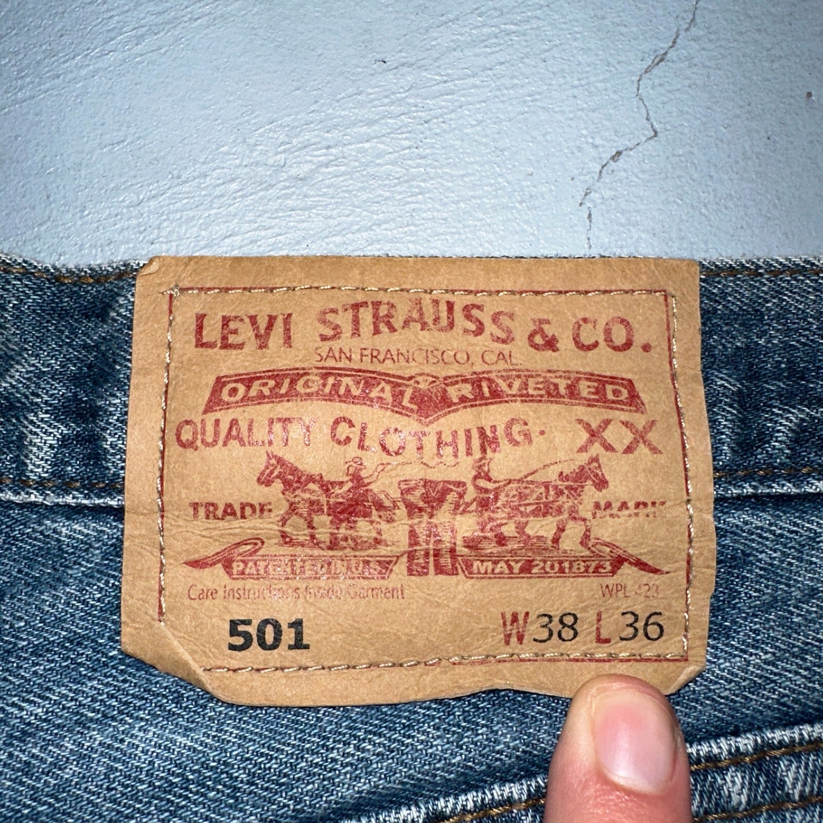 Levis 501 Vintage Y2K XX Straight Leg Jeans Blue Med Wash 38x36 Act 37x29