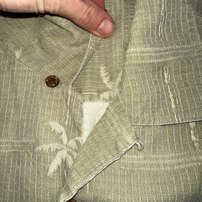 Tommy Bahama Mens L Pineapple Print 100% Silk Hawaiian Camp Loop Collar Shirt