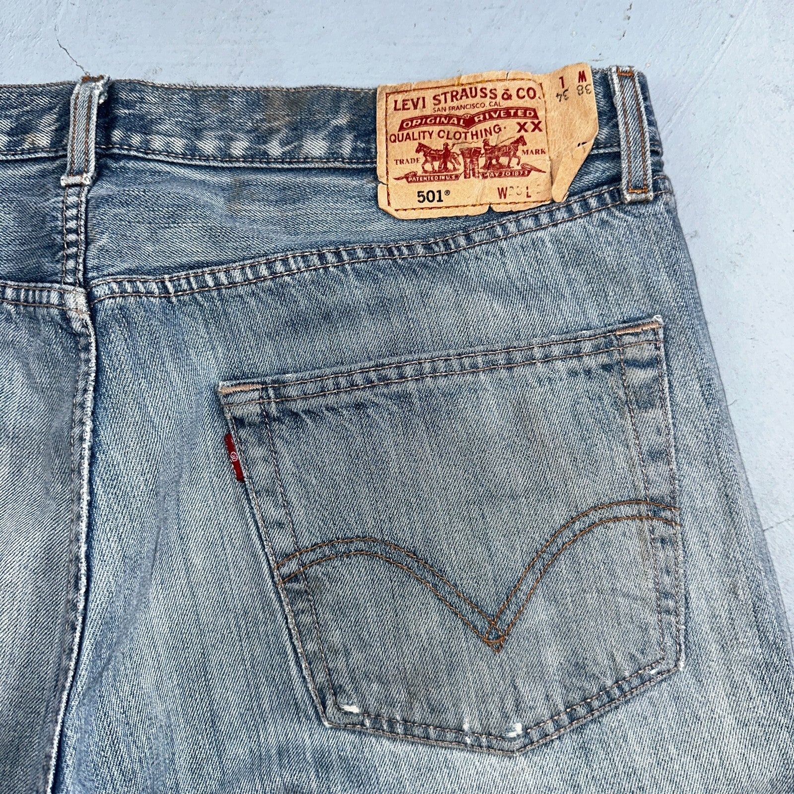 Levis 501 Vintage Y2K XX Straight Leg Jeans Blue Light Wash 38x34 Act 38x32