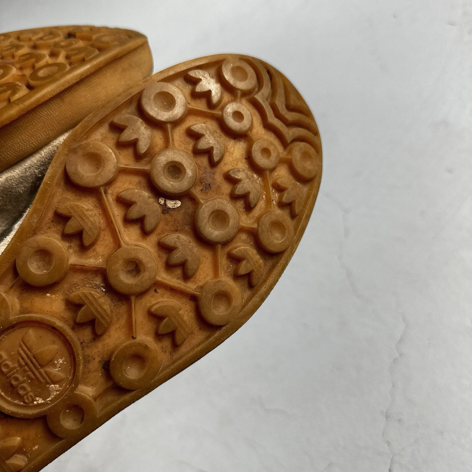 adidas x Mark Gonzales ALOHA SUPER IG5265 Low Top Sneakers US 9 White Used