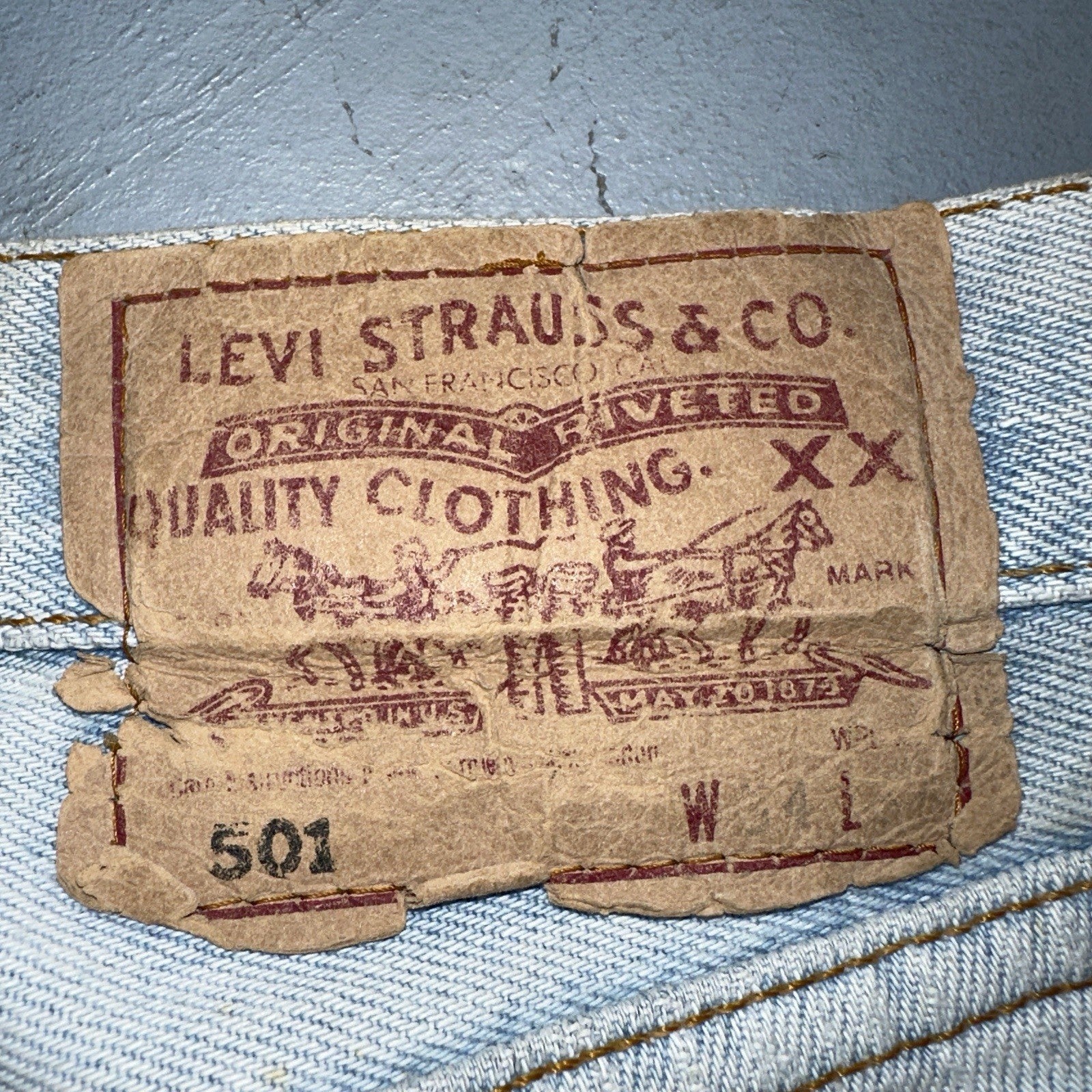 Levis 501 Vintage 90s Y2K XX Straight Leg Jeans Blue Light Wash 34x36 Act 33x31