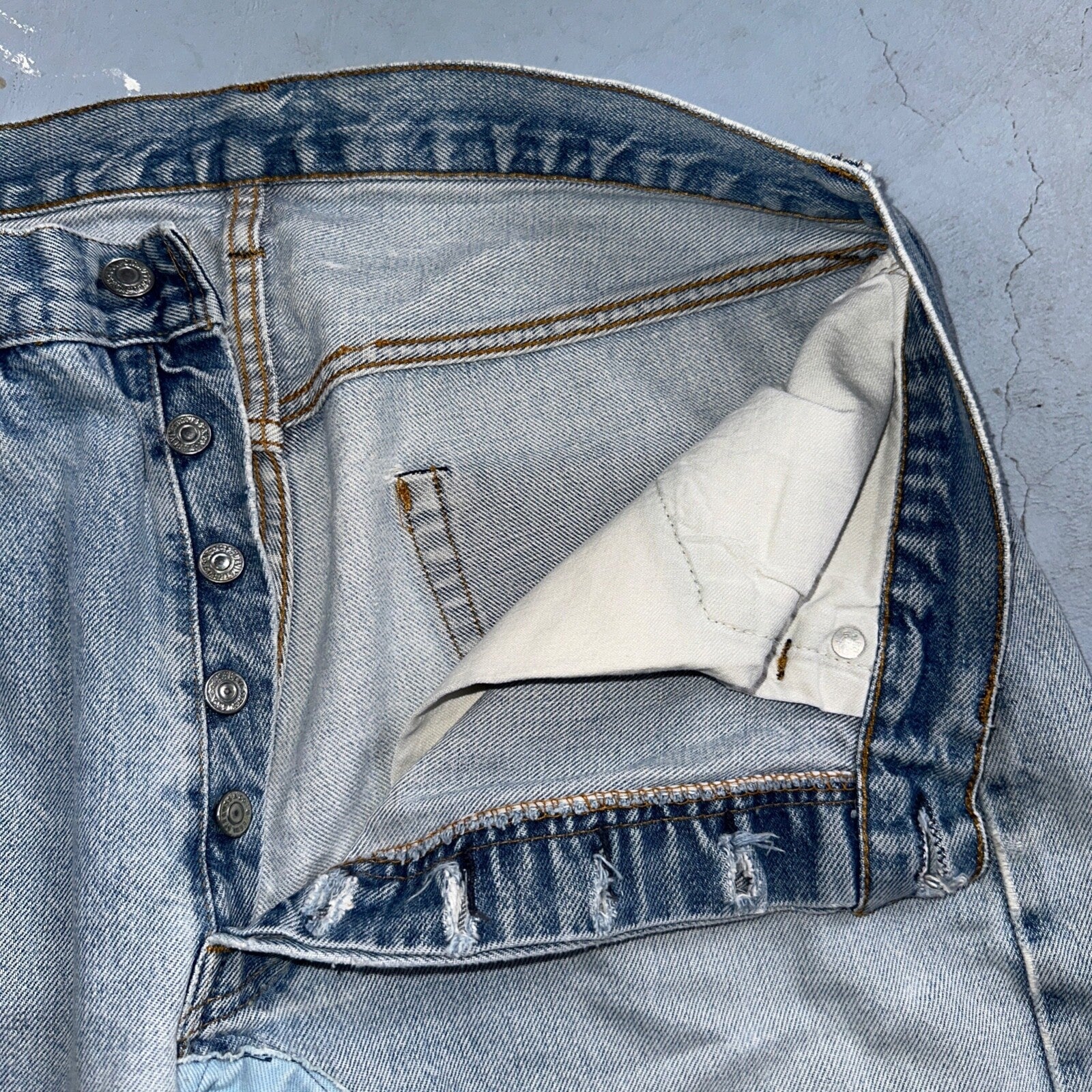 Levis 501 Vintage 80s Redline Selvedge USA XX Jeans Thrashed 36x30 Act 33x26