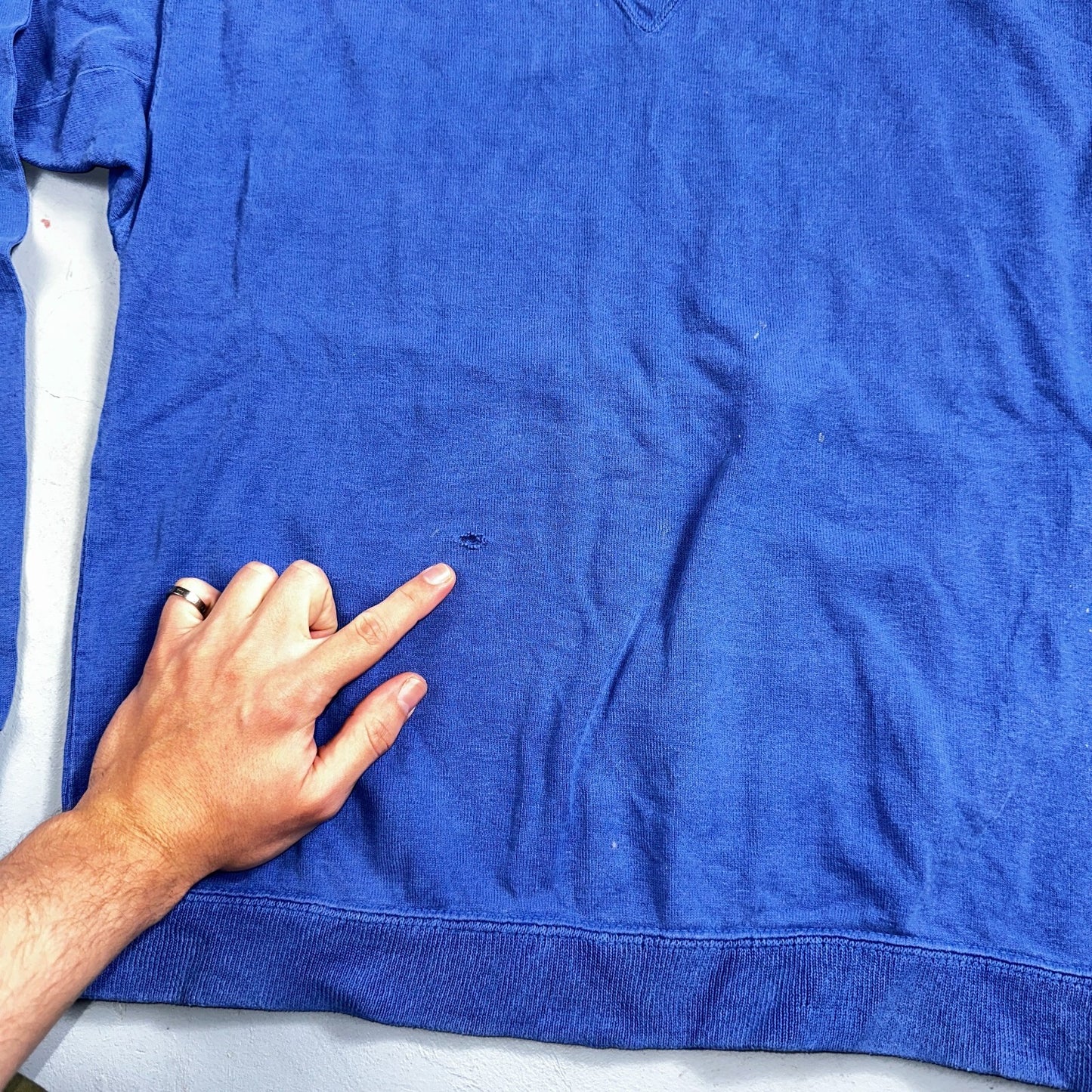 1970s VTG Blue Single V Sport Blank Sweatshirt USA Crewneck Basic 70s Jumper