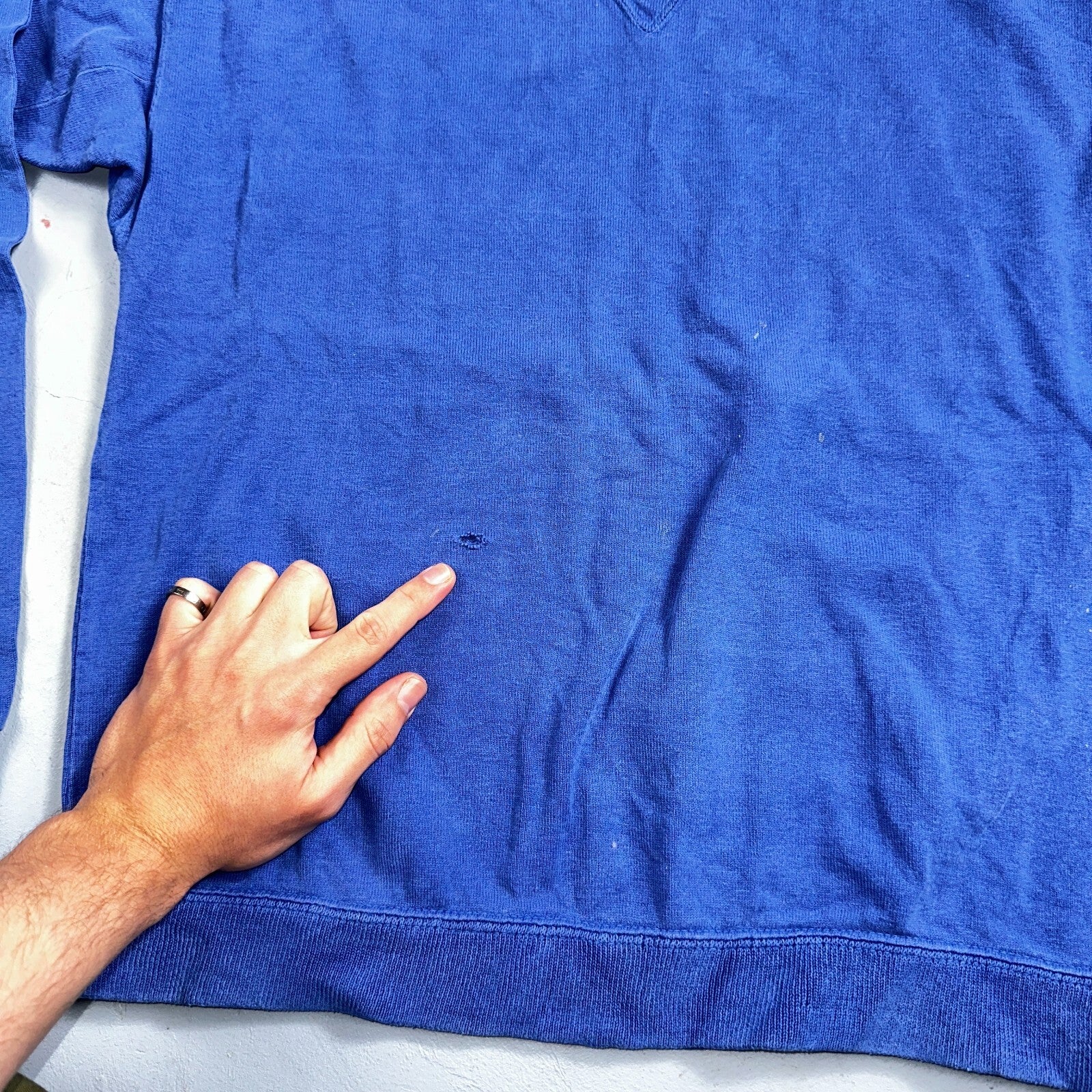 1970s VTG Blue Single V Sport Blank Sweatshirt USA Crewneck Basic 70s Jumper