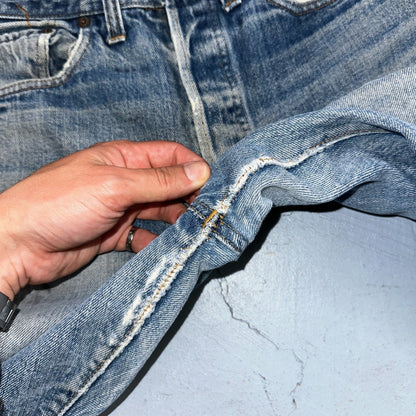 Levis 501 Vintage 80s Redline Selvedge USA XX Jeans Light Wash 32x36 Act 30x31