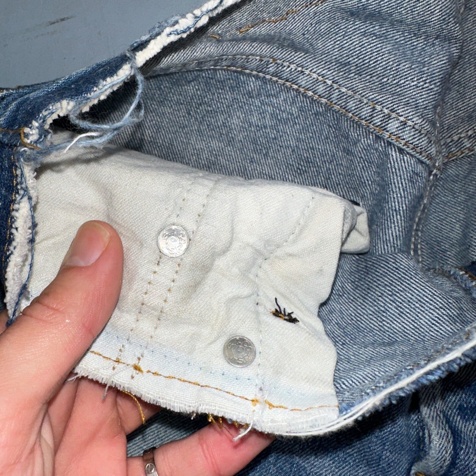 Levis 501 Vintage 80s Redline Selvedge USA XX Jeans Med Wash 31x36 Act 30x30